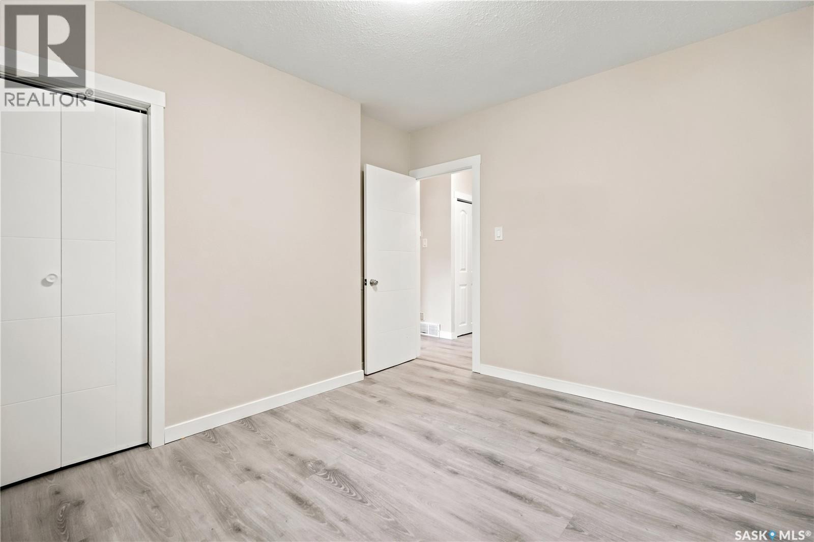 2819 Montreal CRESCENT - 18