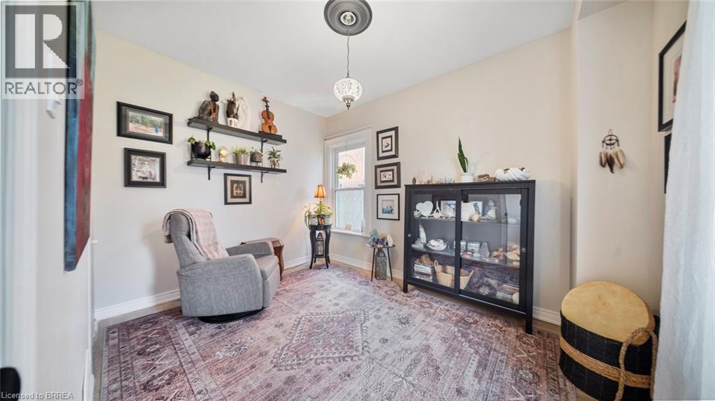 4-bedroom home for sale at 116 EAGLE Avenue, Brantford ON · photo 25 of 42