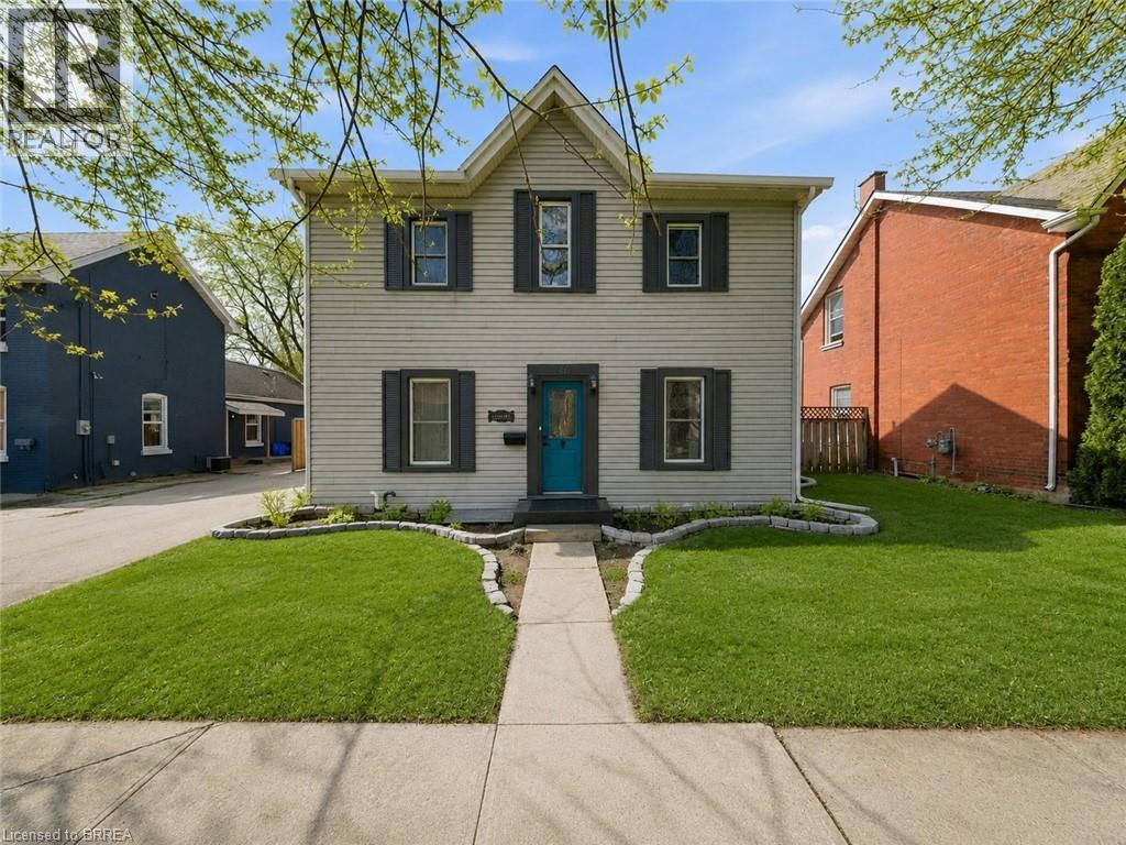 4-bedroom home for sale at 116 EAGLE Avenue, Brantford ON · photo 3 of 42