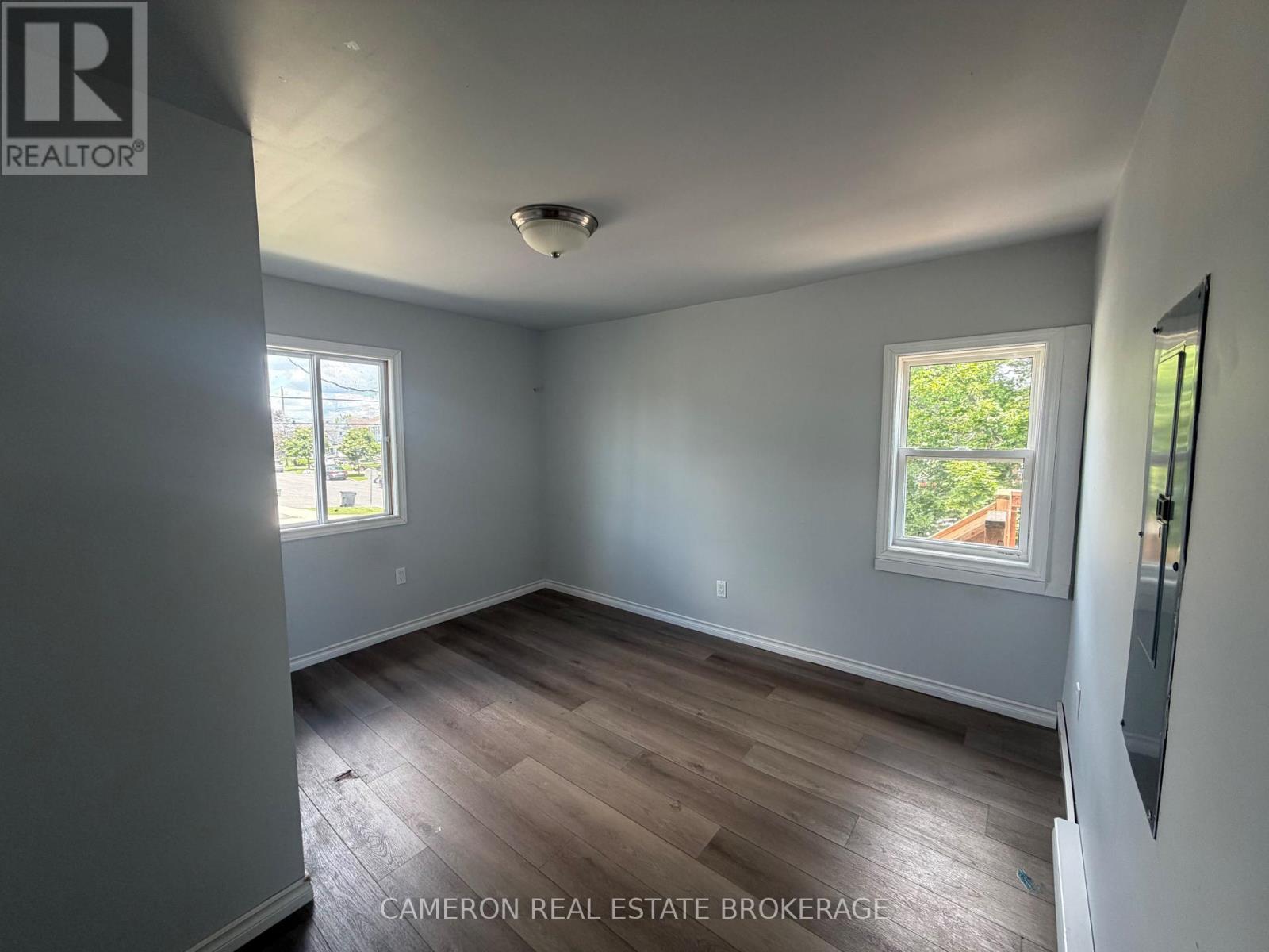 507-509 WALTON STREET - 31