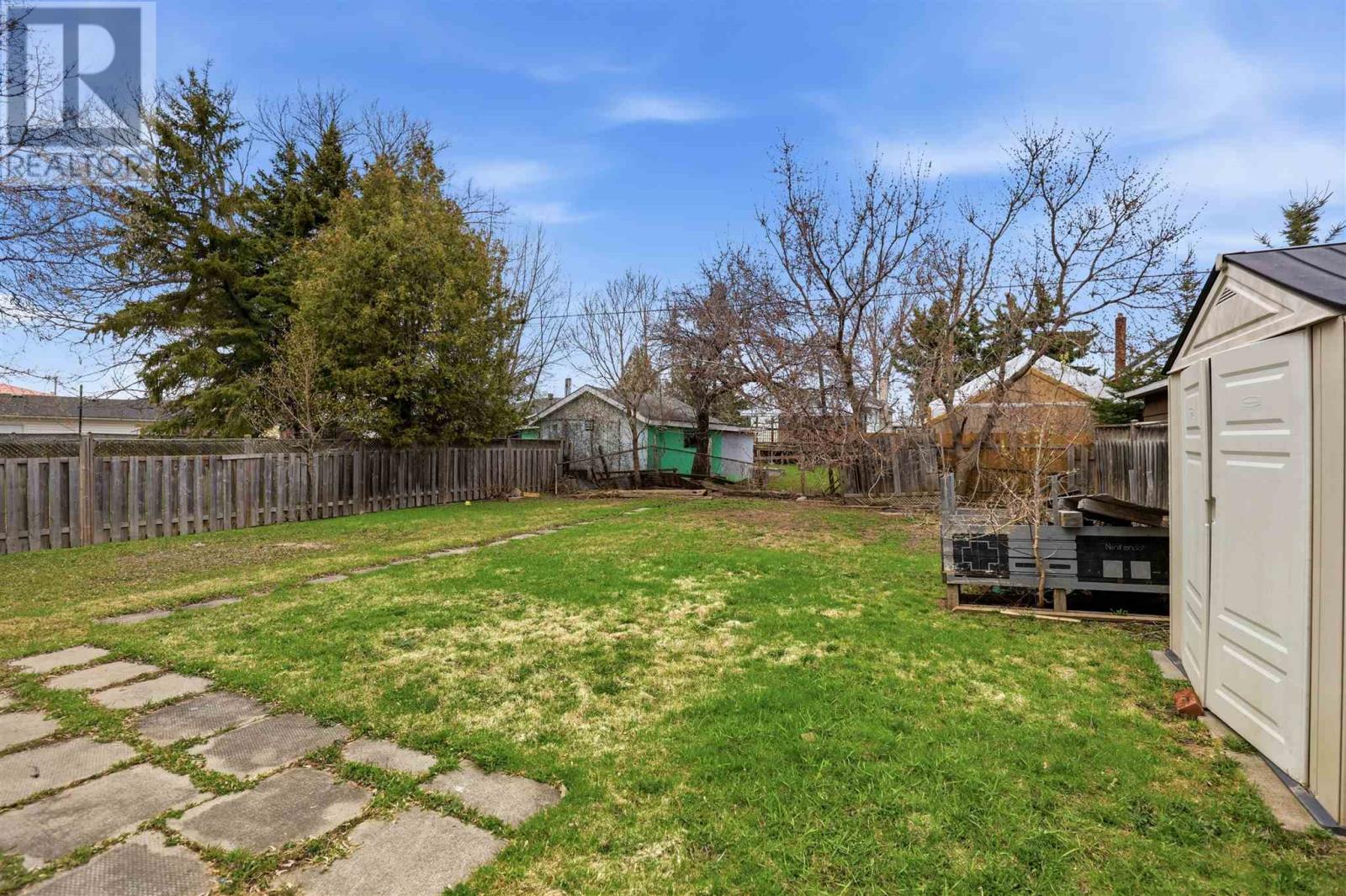 298 Hampton RD - 34