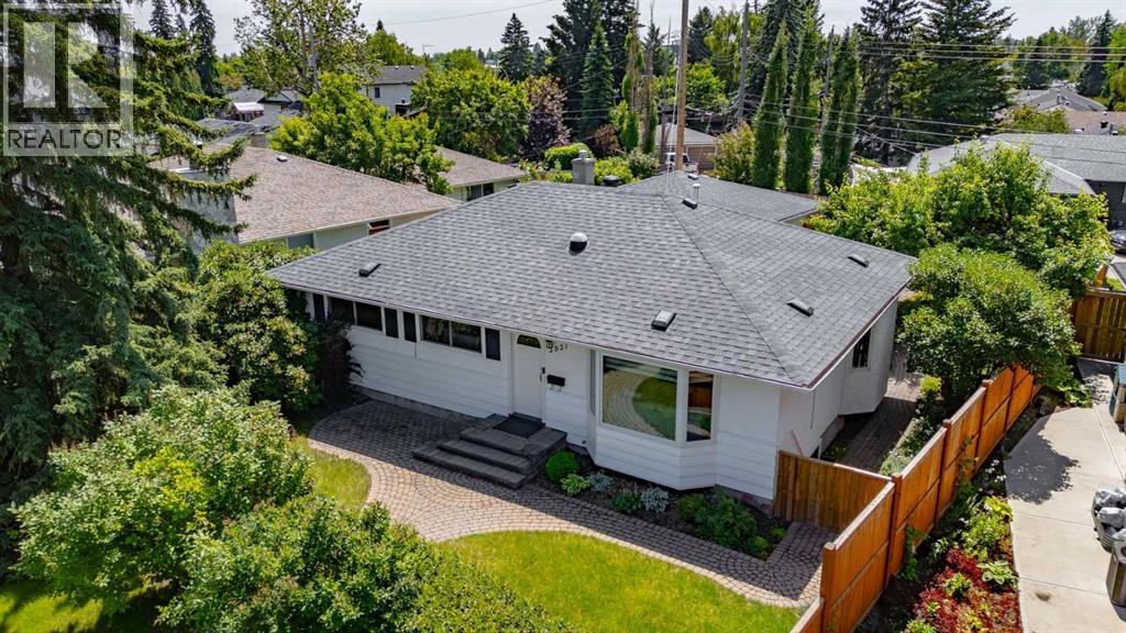 3931 23 Avenue SW — photo 47