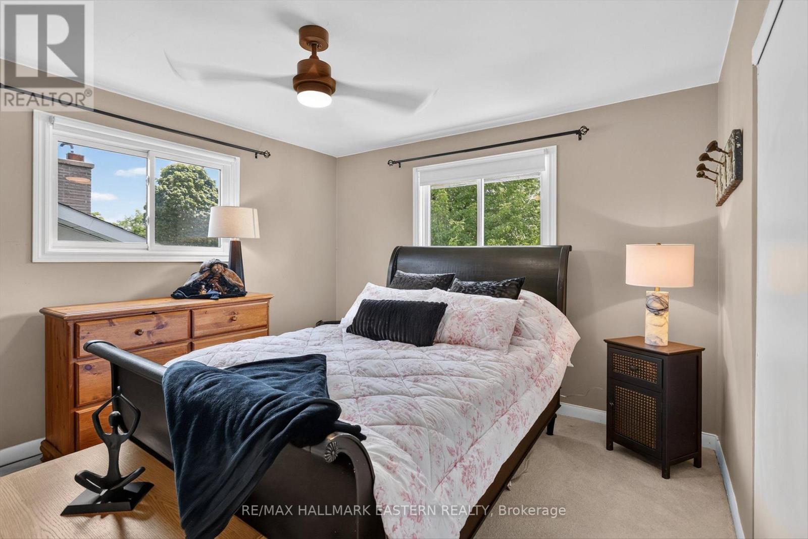 894 KAWARTHA DRIVE - 23