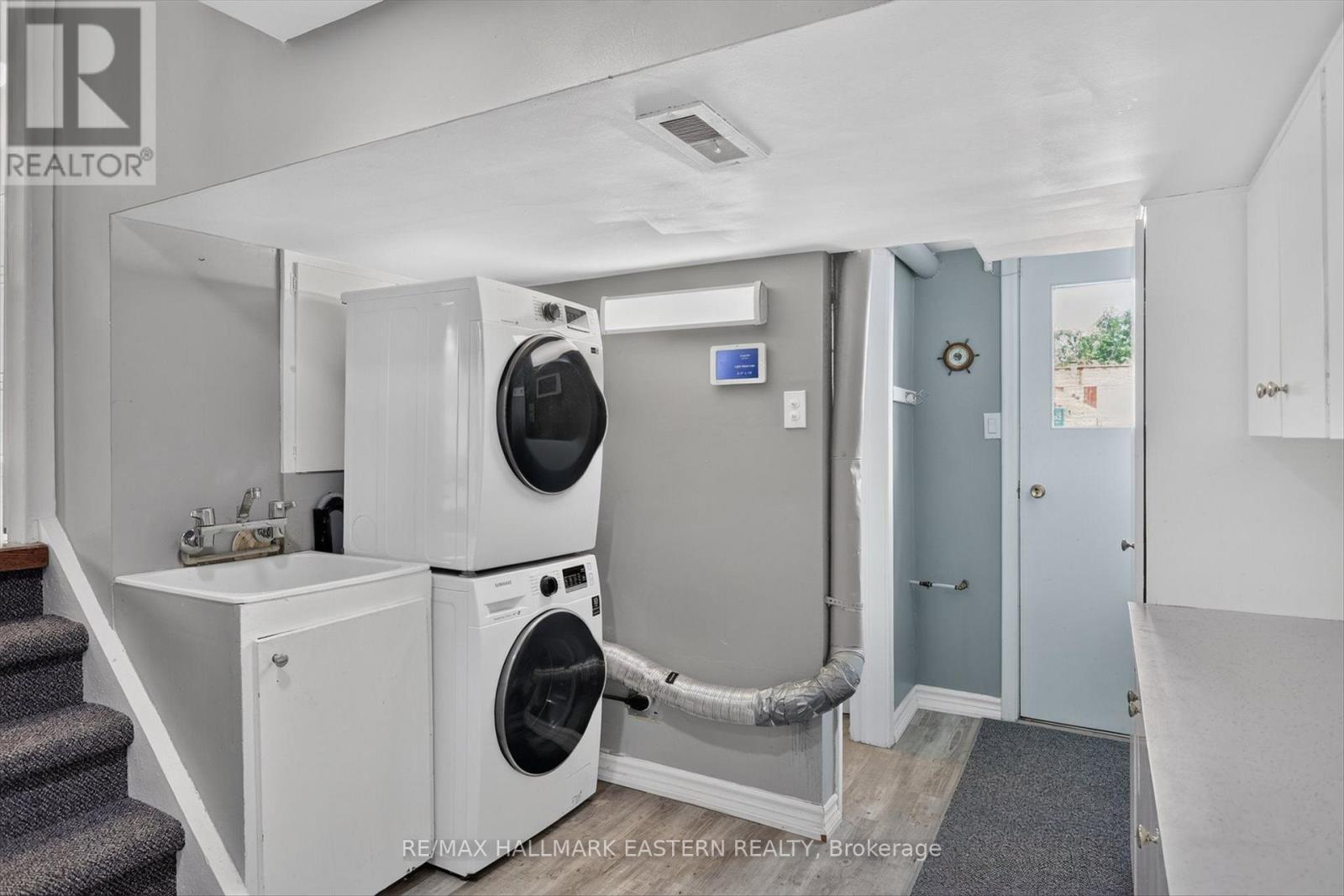 894 KAWARTHA DRIVE - 26
