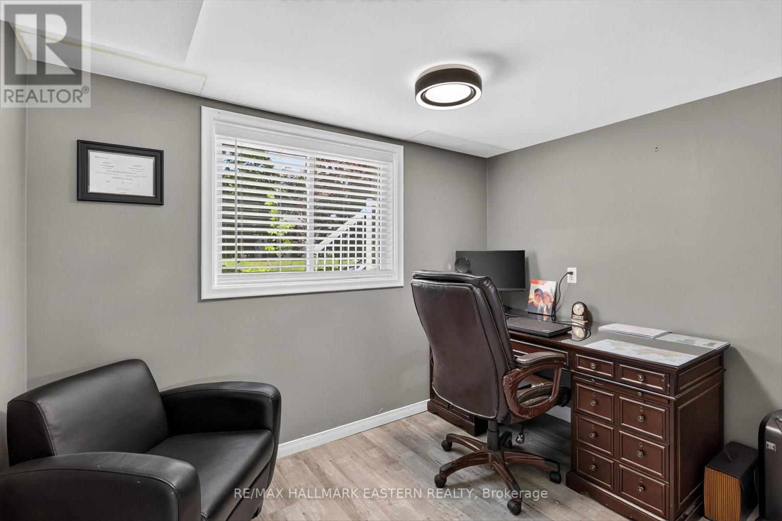 894 KAWARTHA DRIVE - 27