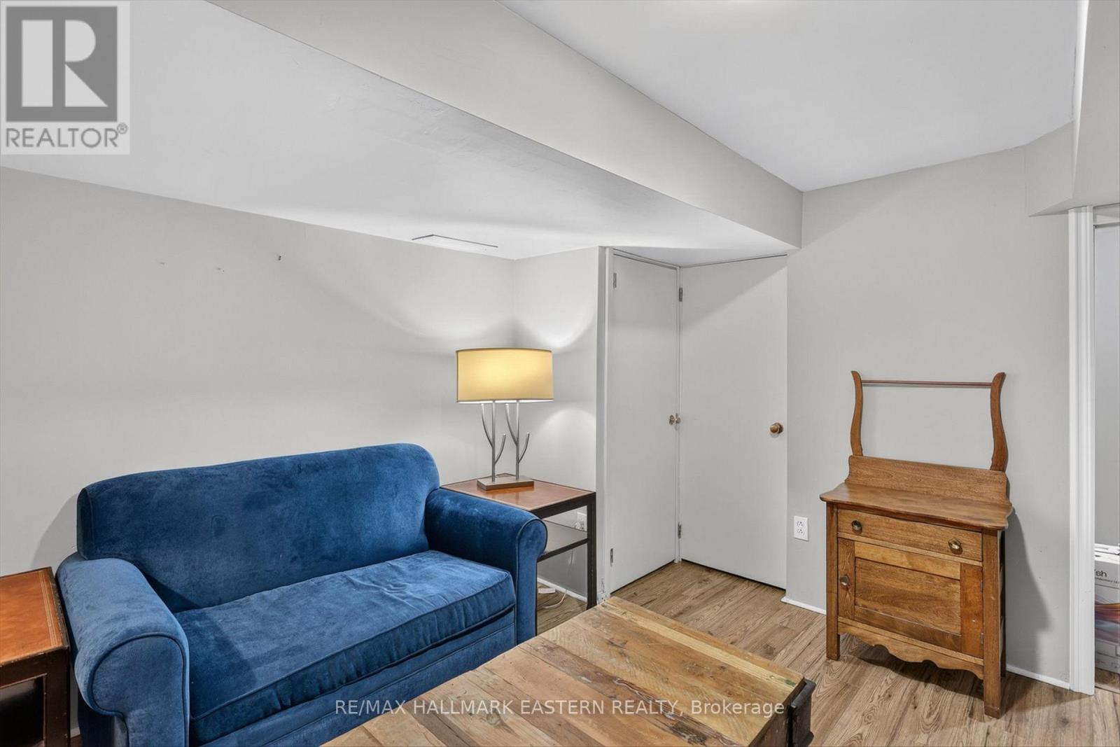 894 KAWARTHA DRIVE - 31