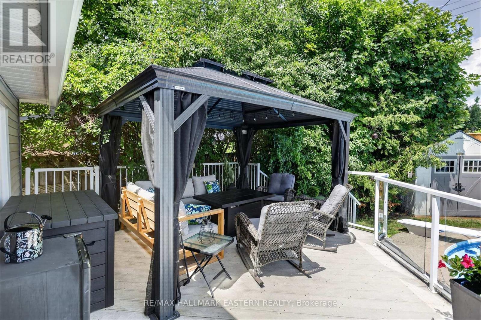 894 KAWARTHA DRIVE - 34