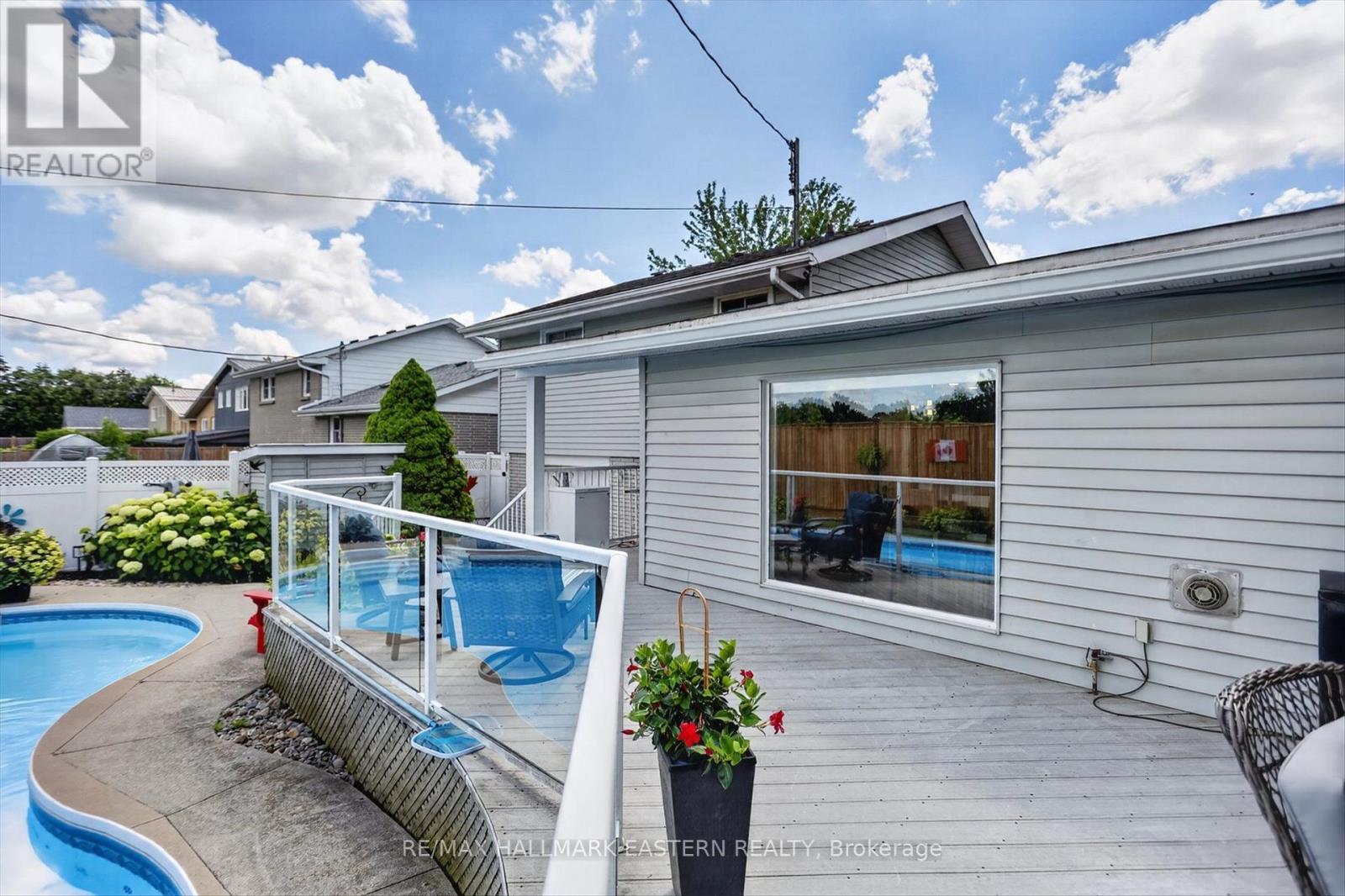 894 KAWARTHA DRIVE - 36