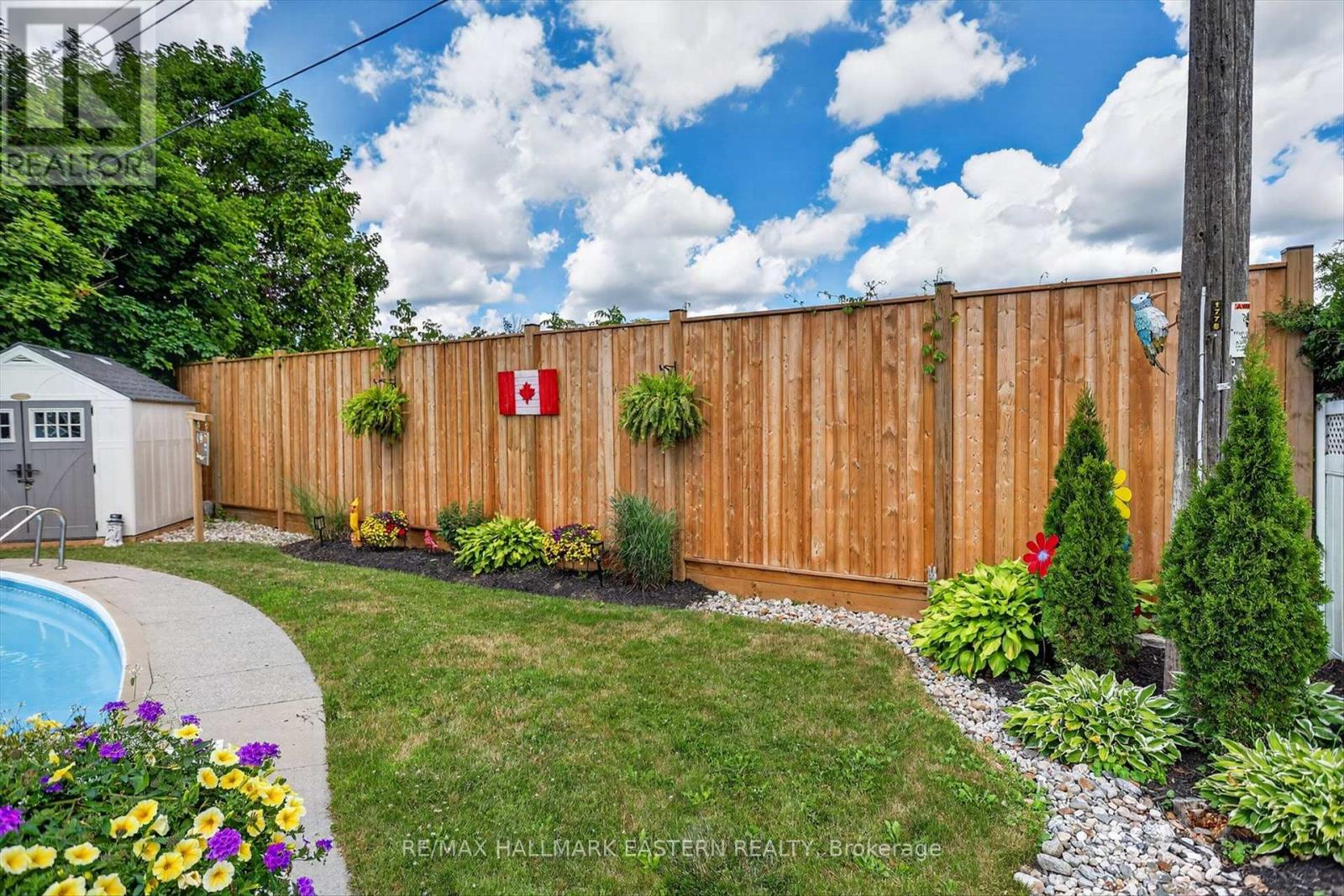 894 KAWARTHA DRIVE - 40