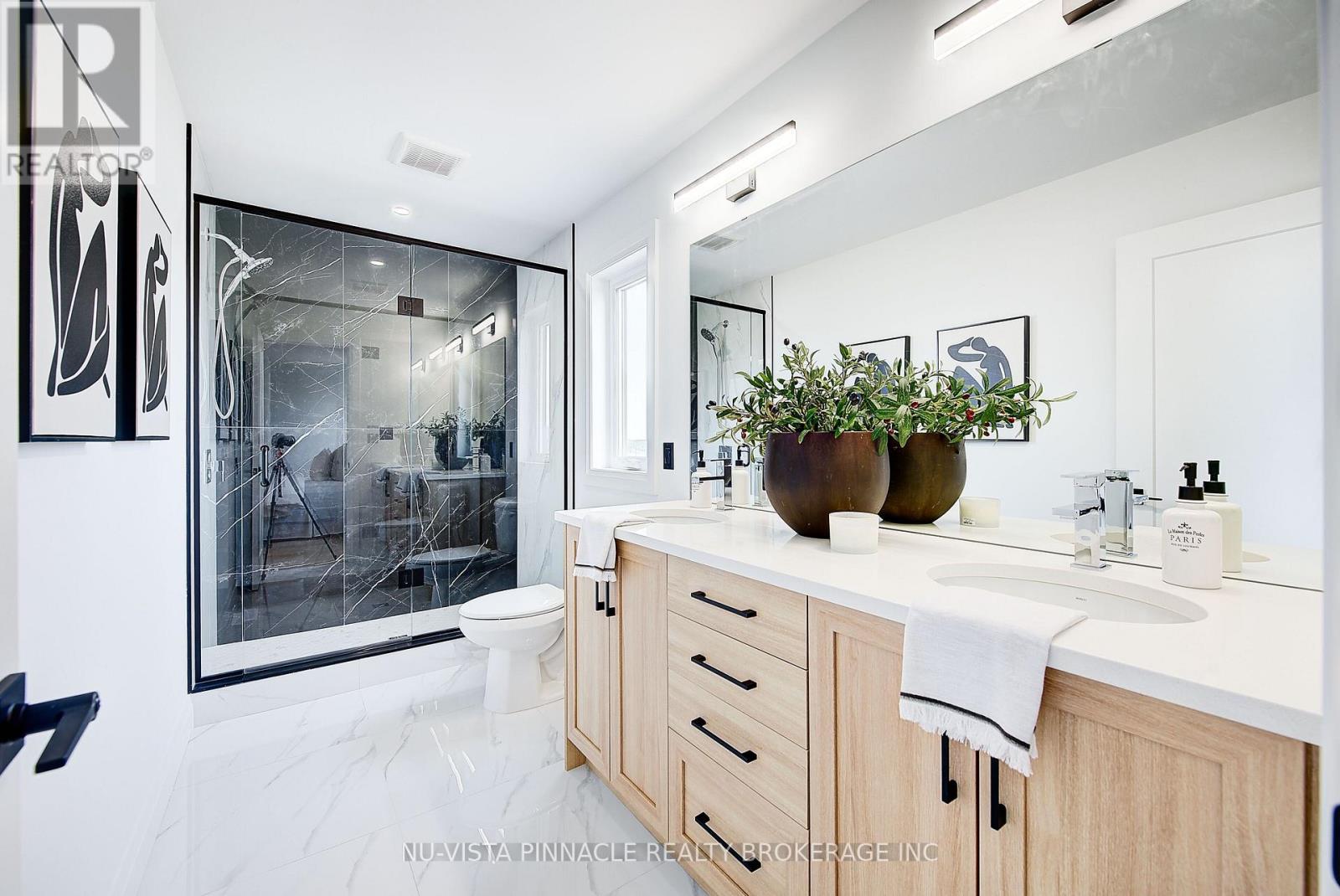 10 WOODMERE PATH - 27