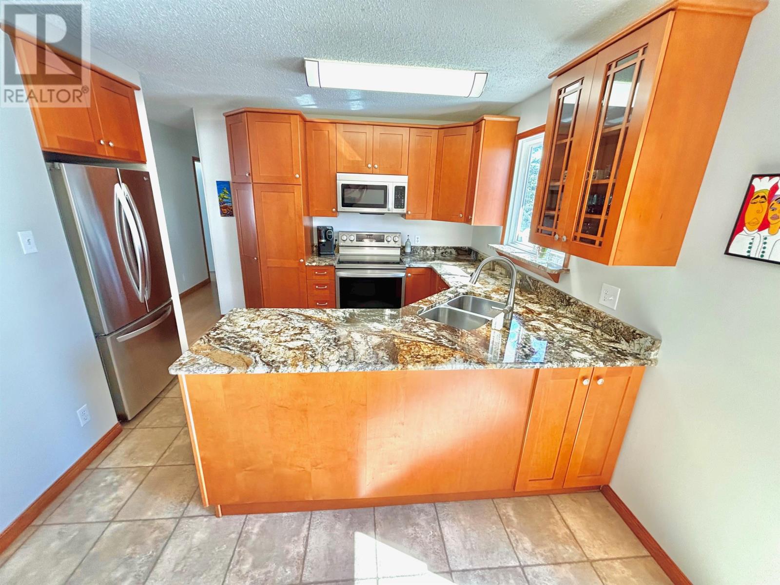 306 Wilde ST - 6
