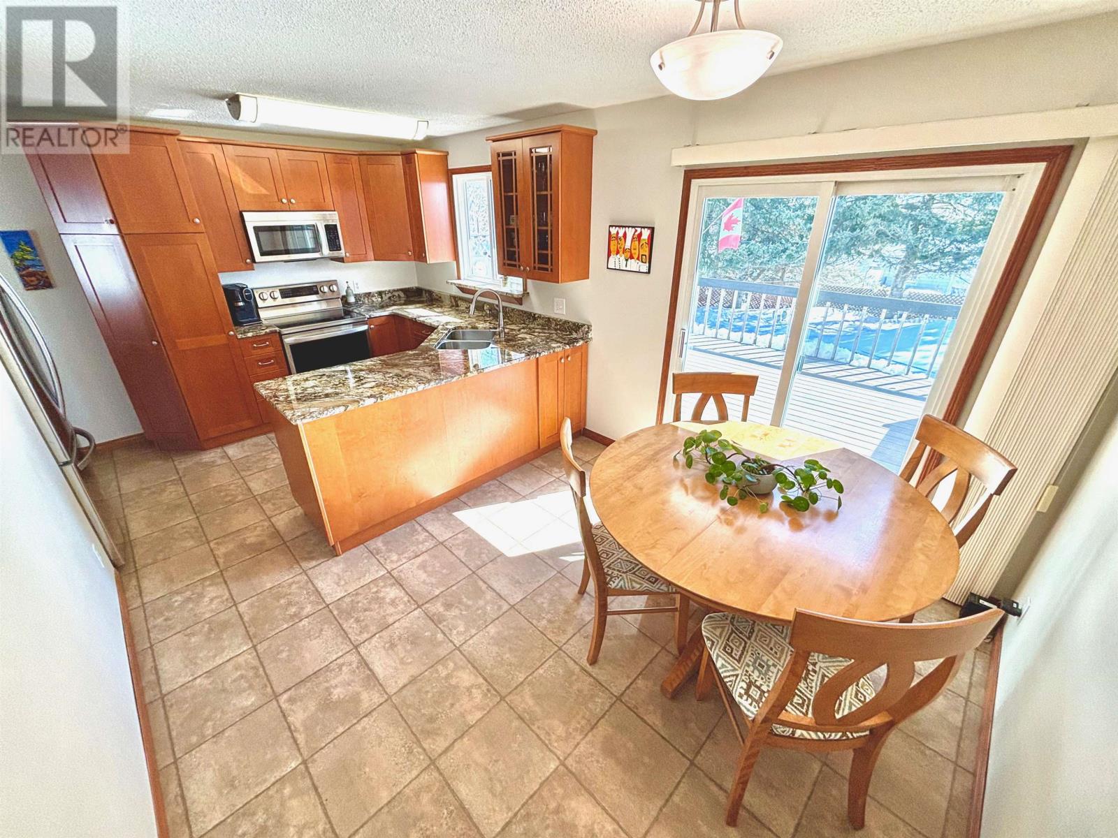 306 Wilde ST - 5