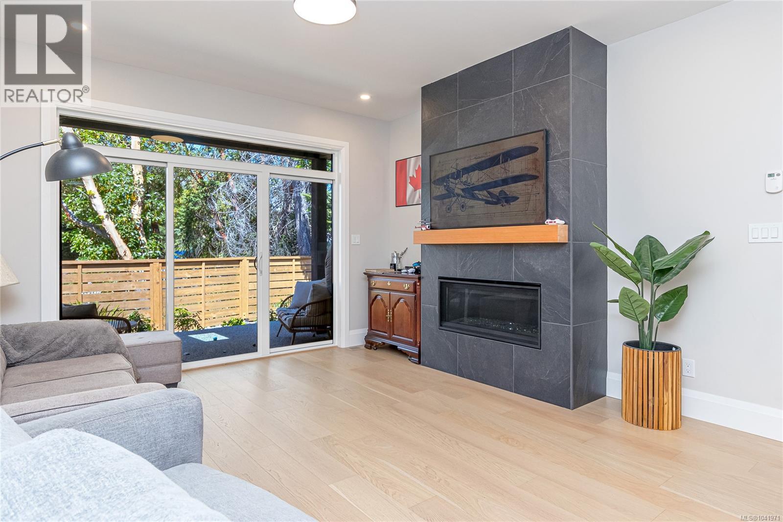#133 1234 Viewtop Rd - 6