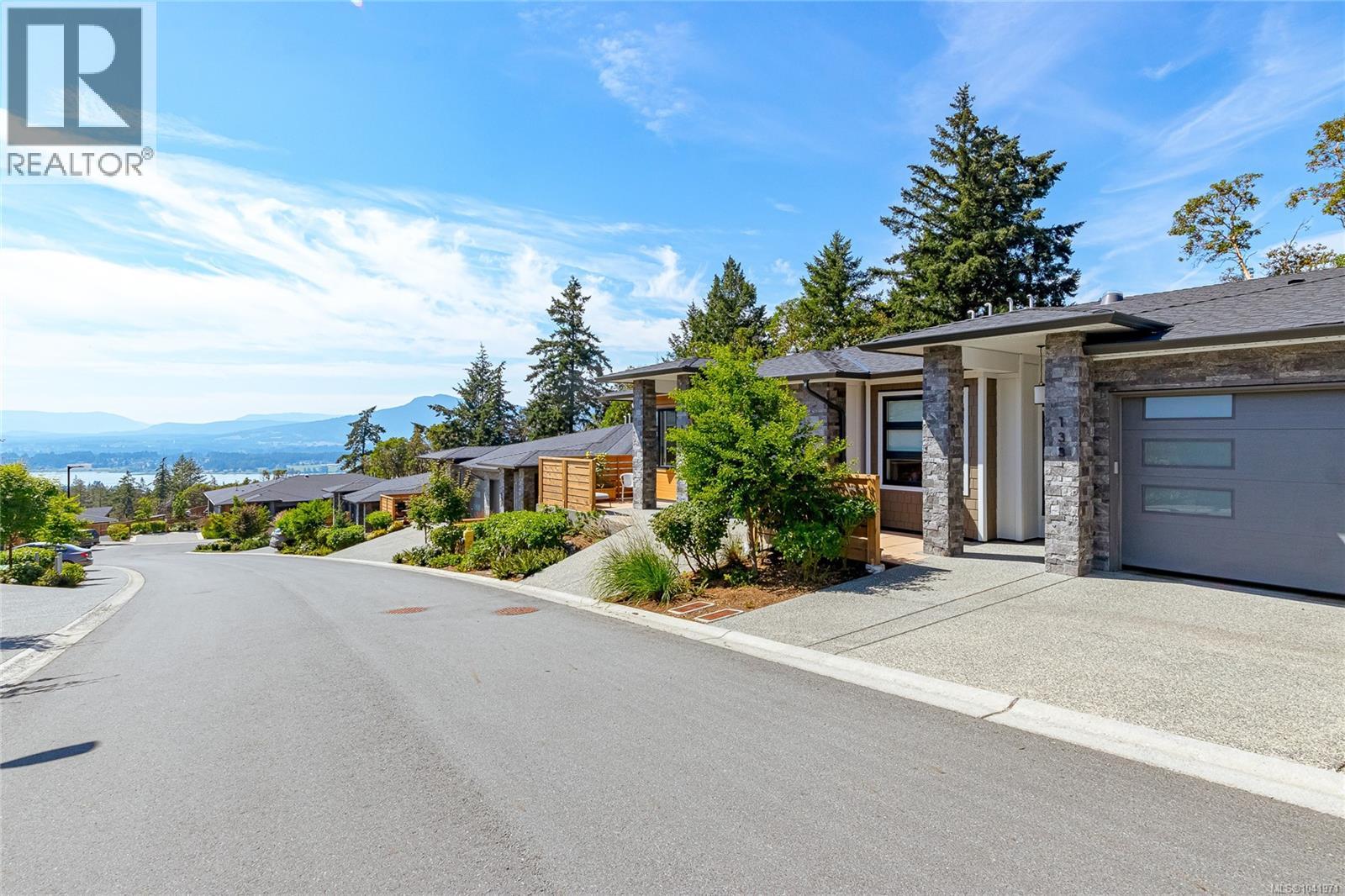 #133 1234 Viewtop Rd - 2