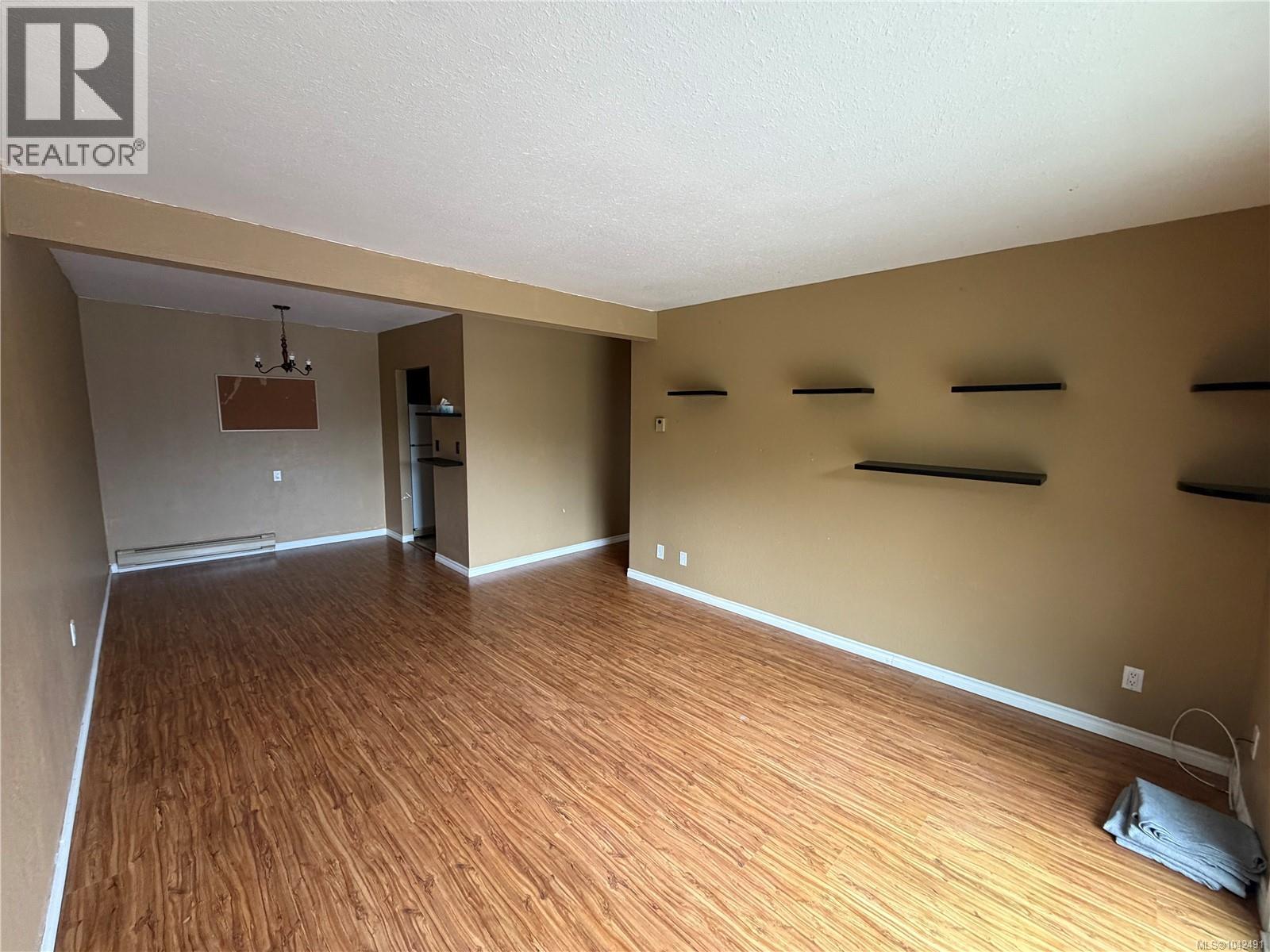 #307 611 MacMillan Dr - 9