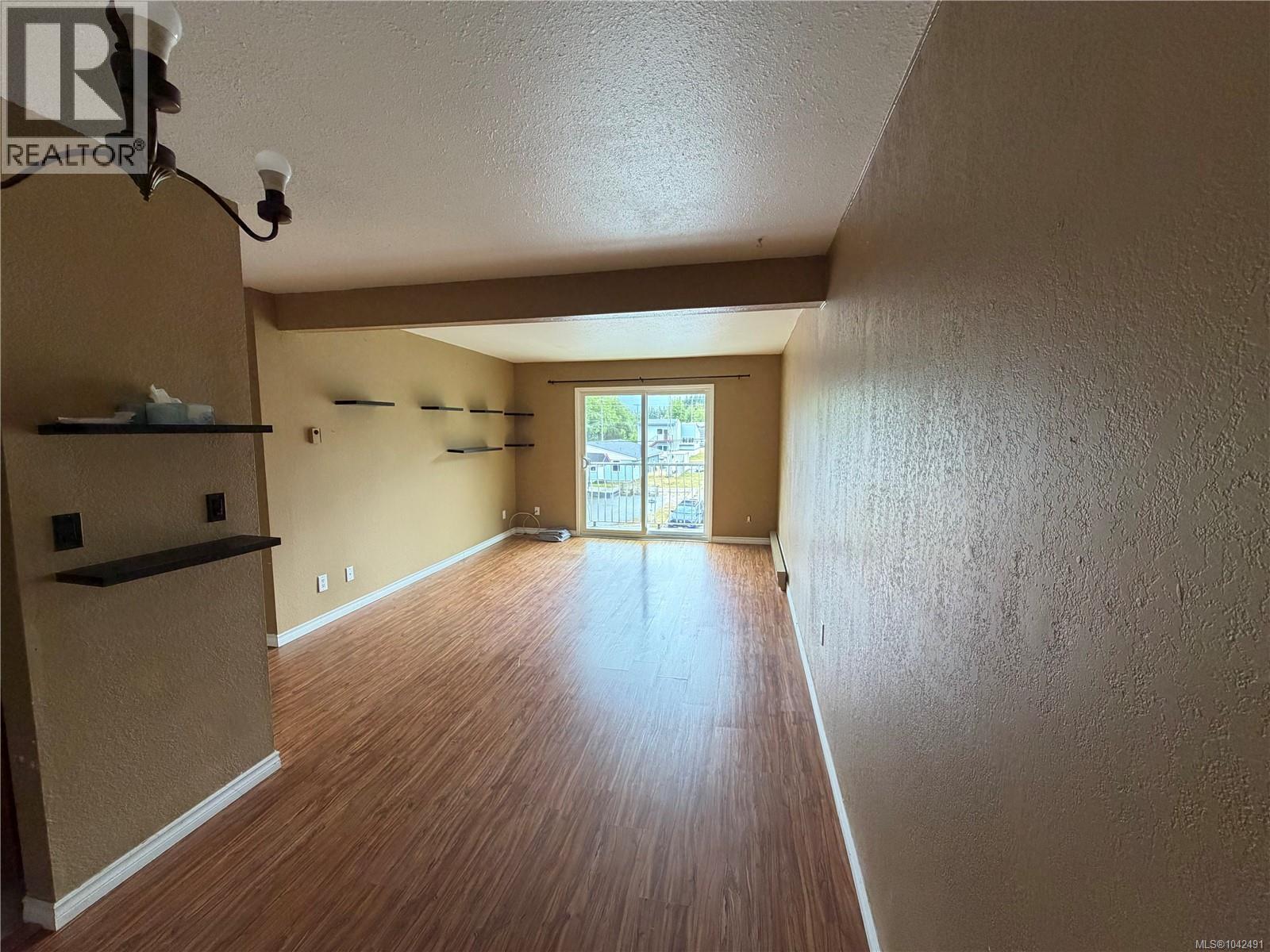 #307 611 MacMillan Dr - 12