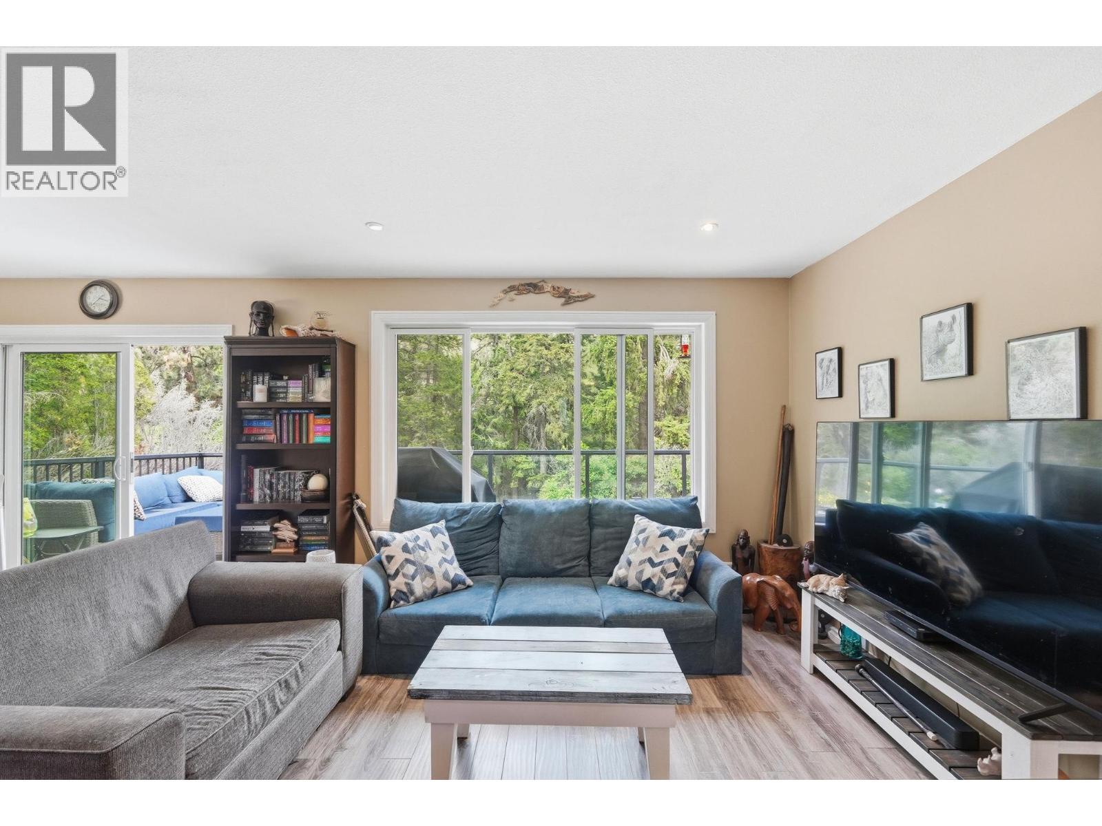 3141 Coventry Crescent - 11