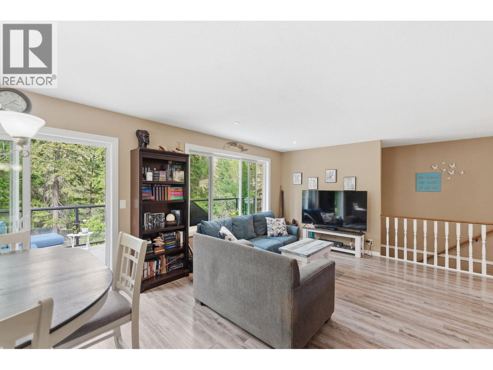 3141 Coventry Crescent - 13