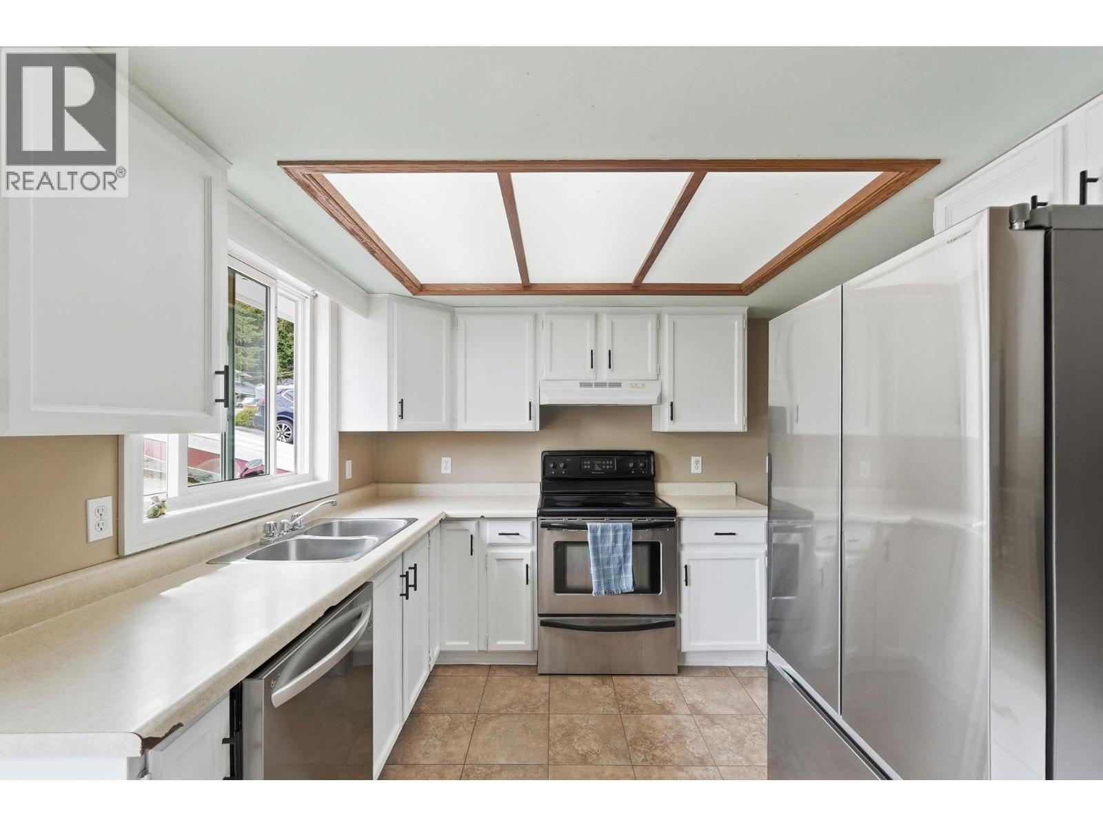 3141 Coventry Crescent - 17