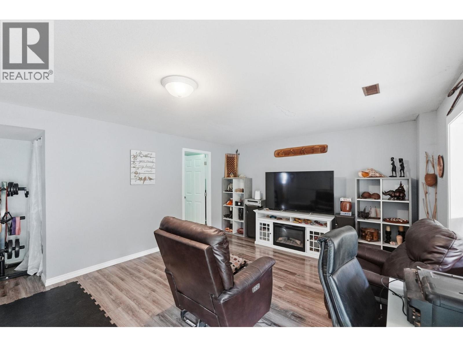 3141 Coventry Crescent - 34