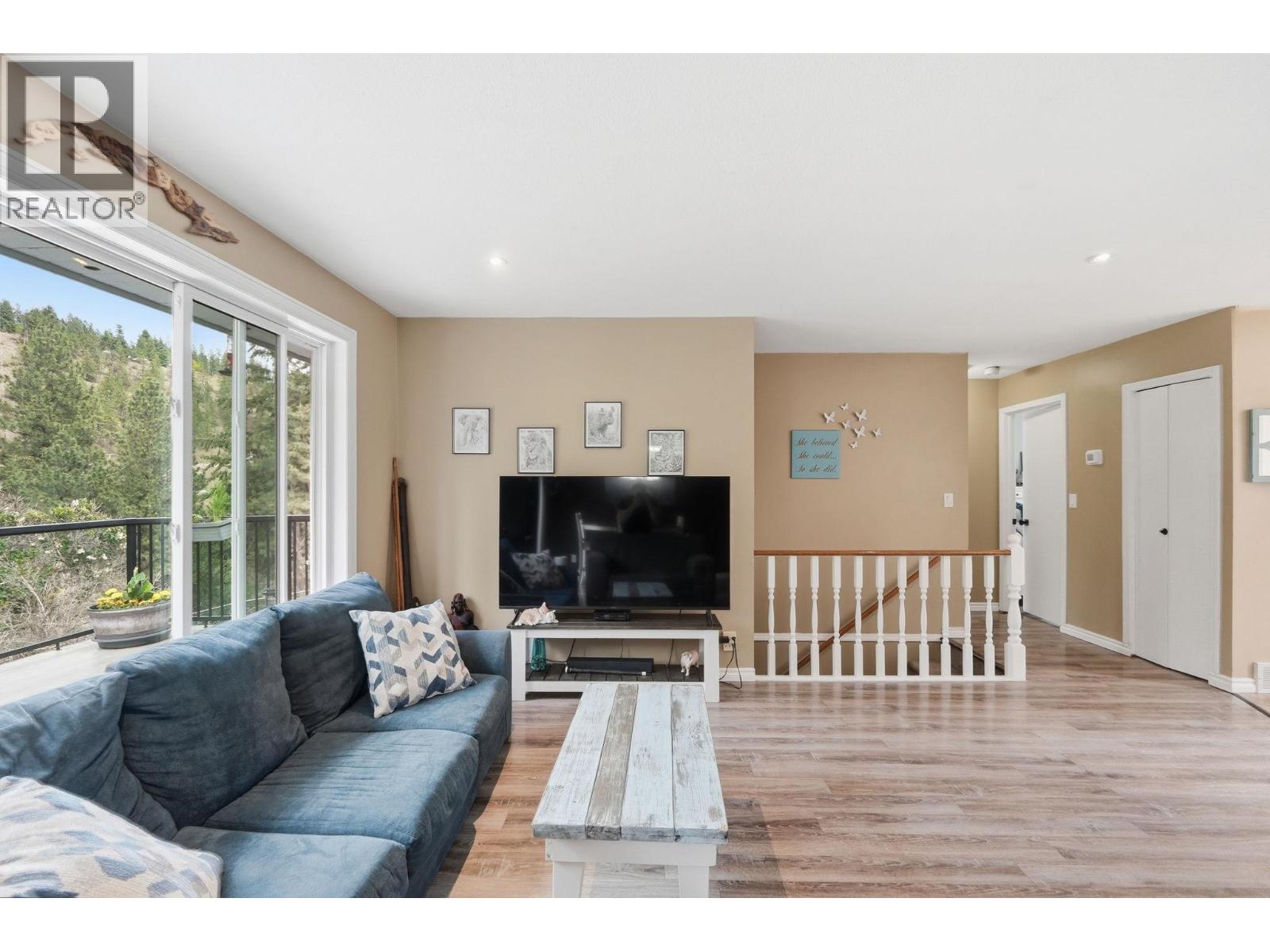 3141 Coventry Crescent - 12