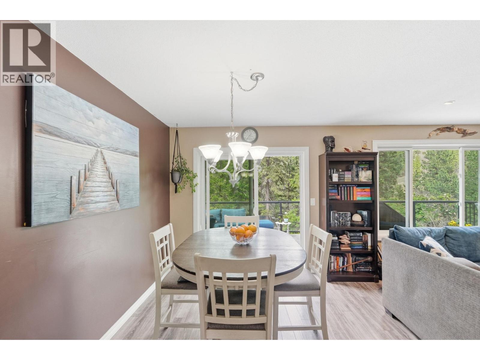 3141 Coventry Crescent - 14