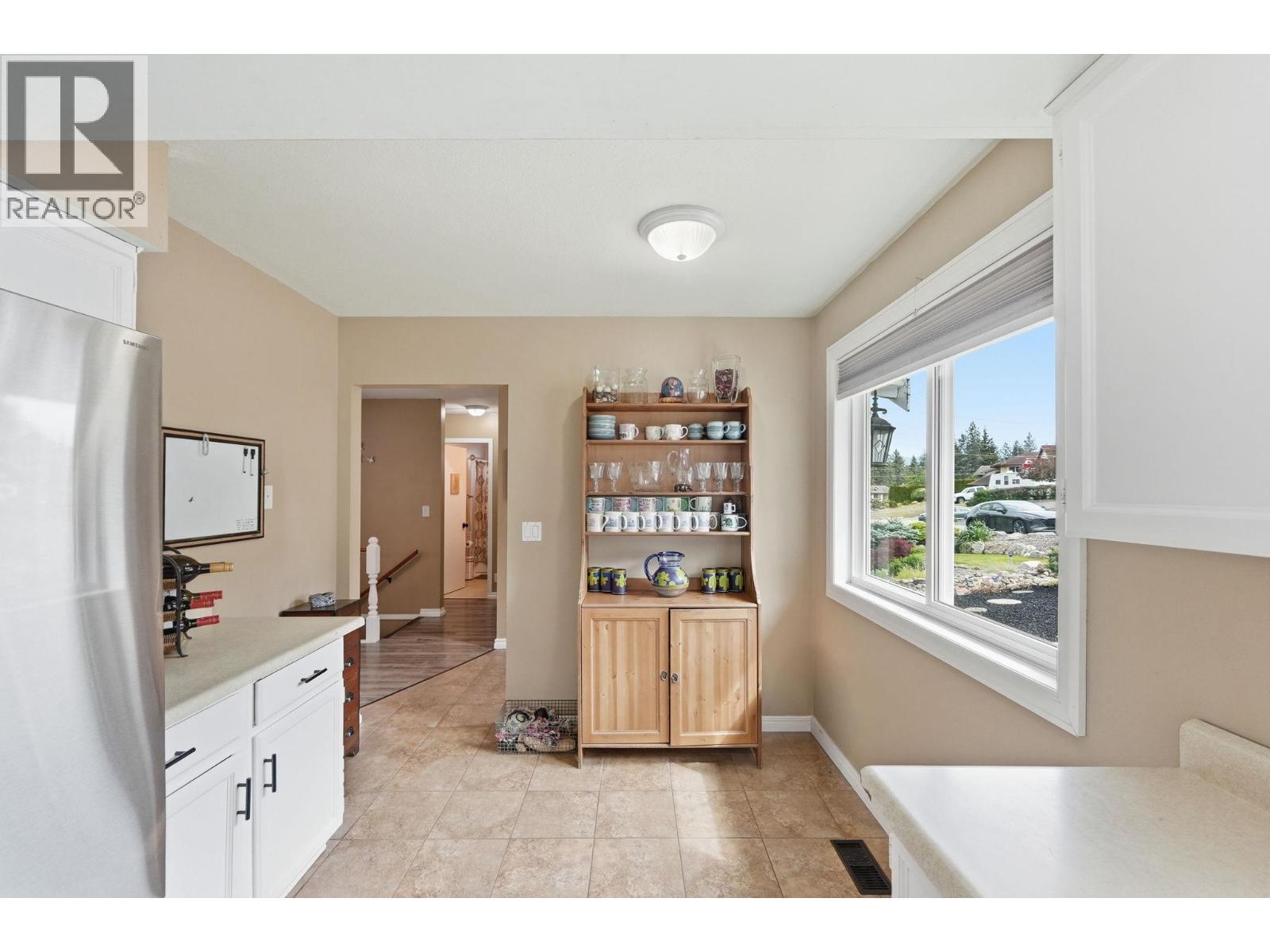 3141 Coventry Crescent - 18