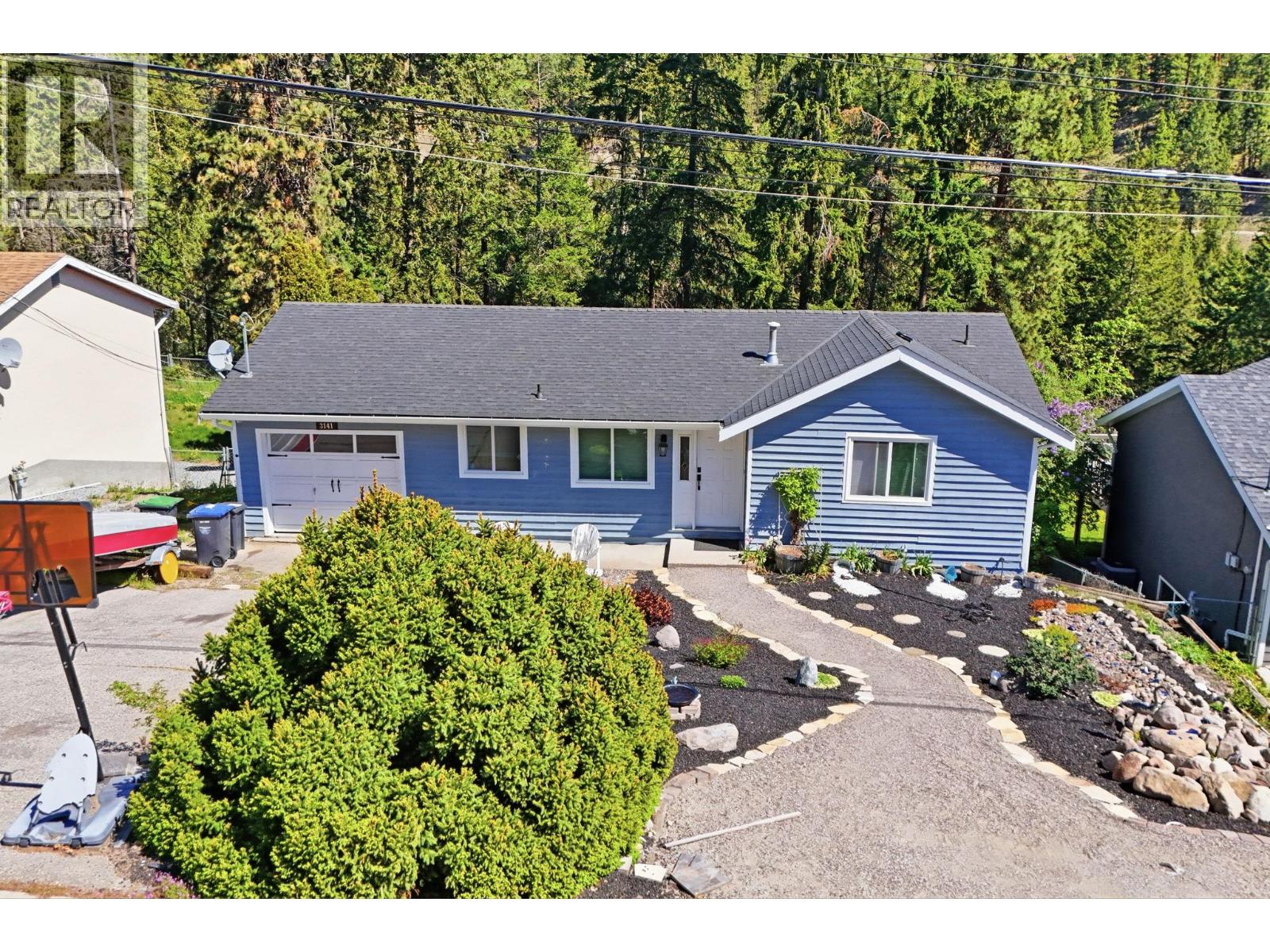 3141 Coventry Crescent - 3