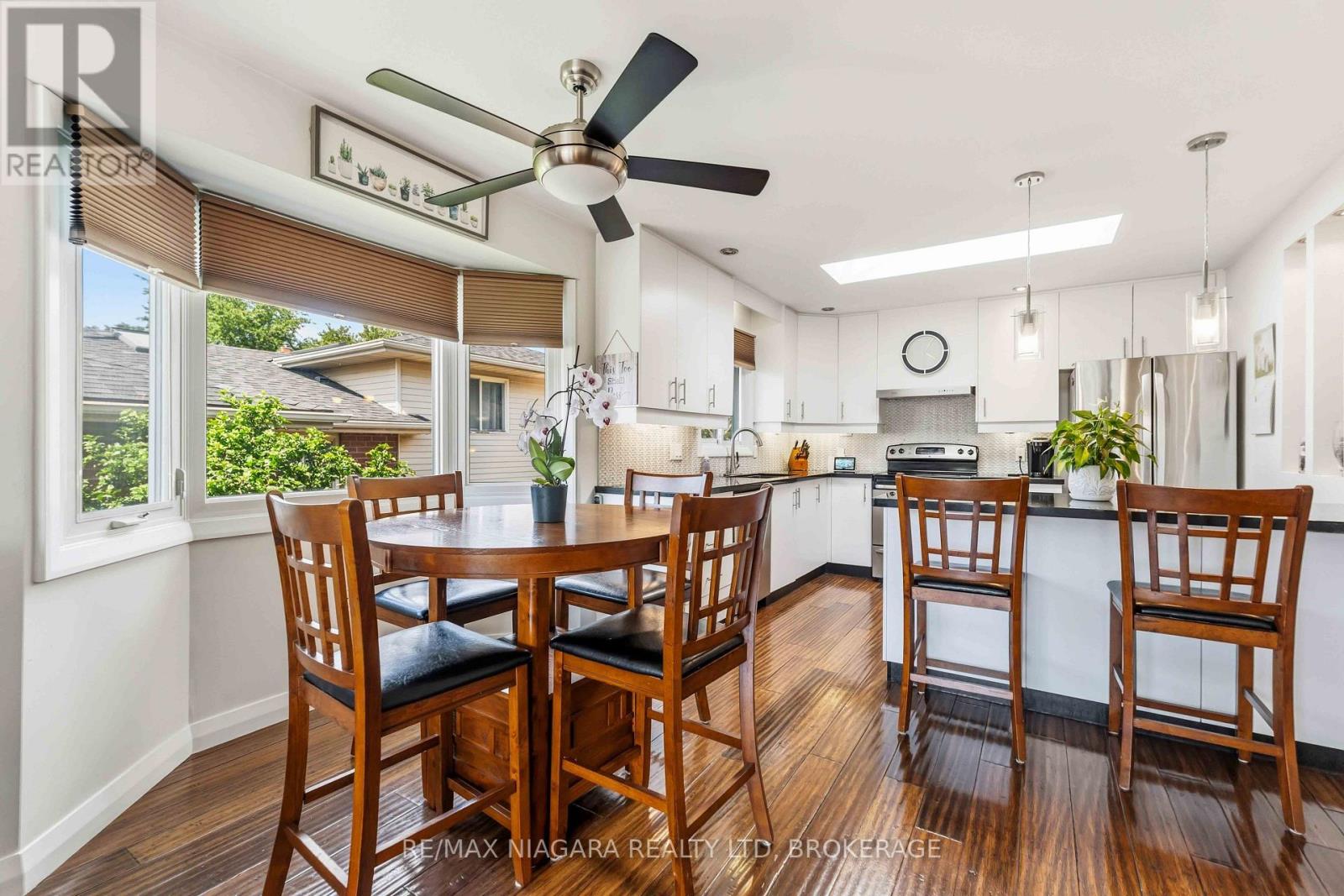 6200 SHERRI AVENUE - 12