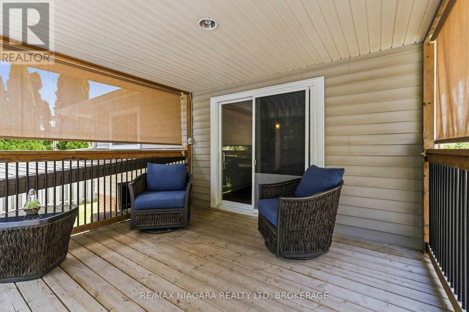 6200 SHERRI AVENUE - 32