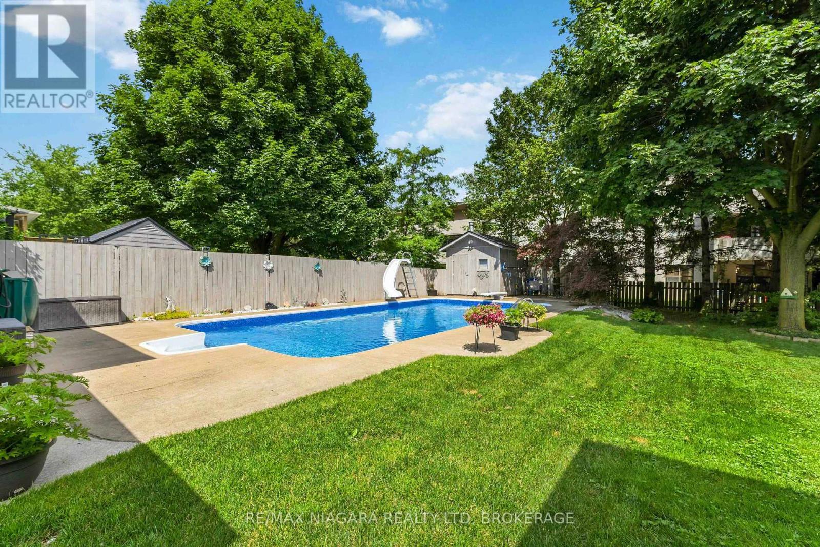 6200 SHERRI AVENUE - 38