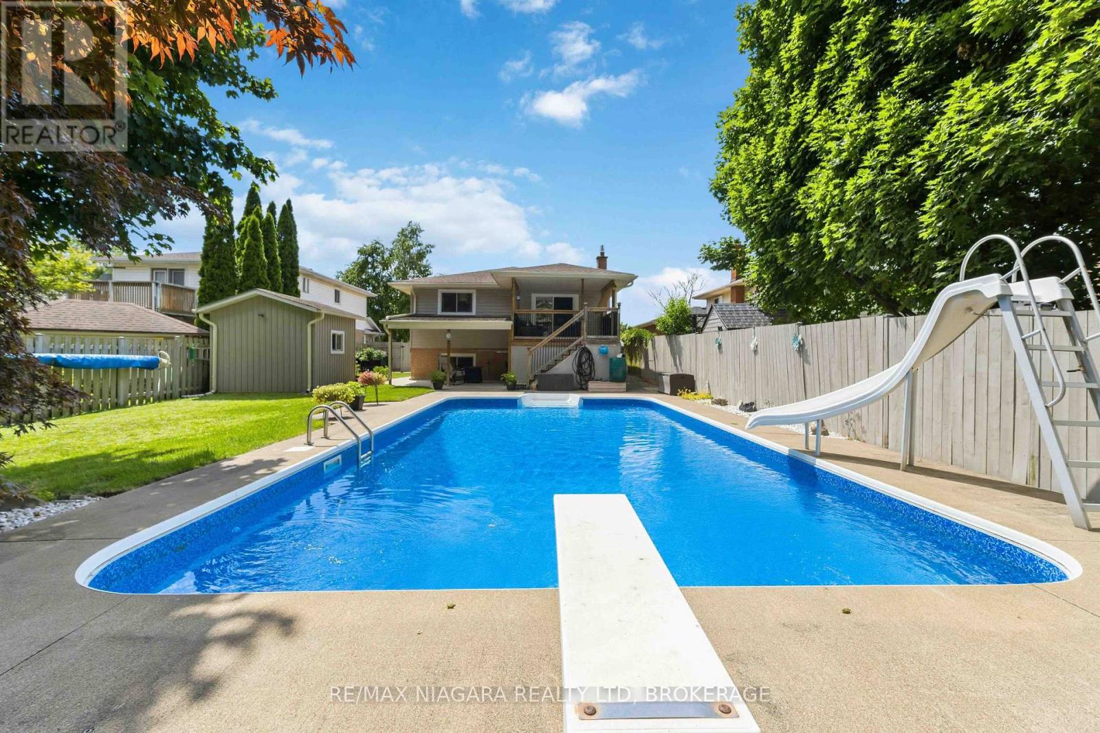 6200 SHERRI AVENUE - 40