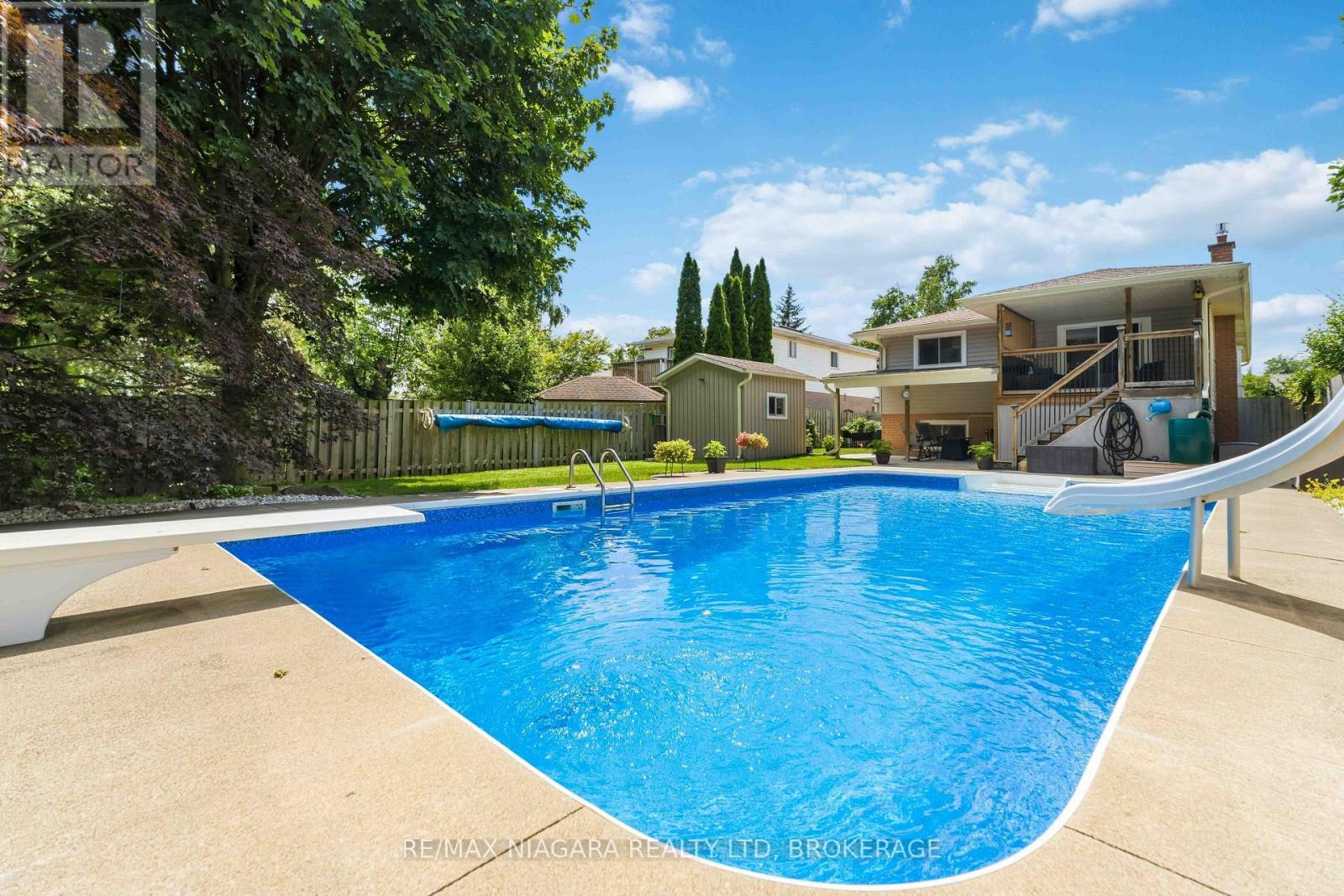 6200 SHERRI AVENUE - 41