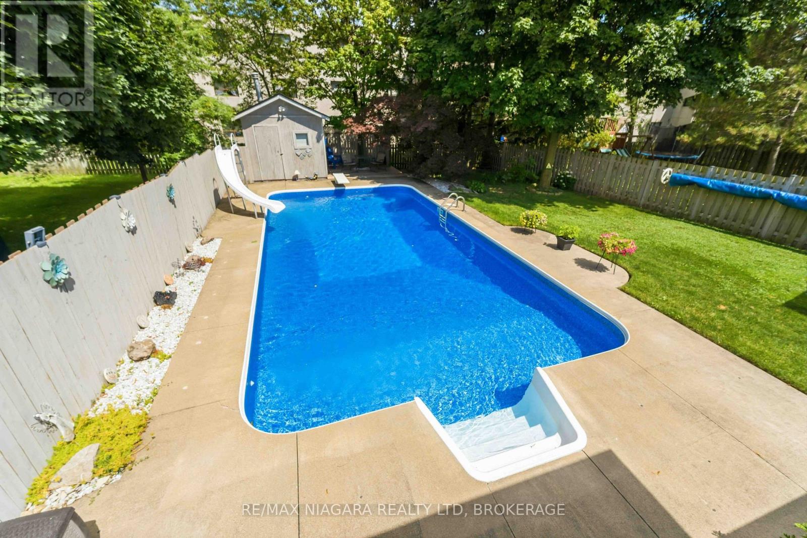 6200 SHERRI AVENUE - 43
