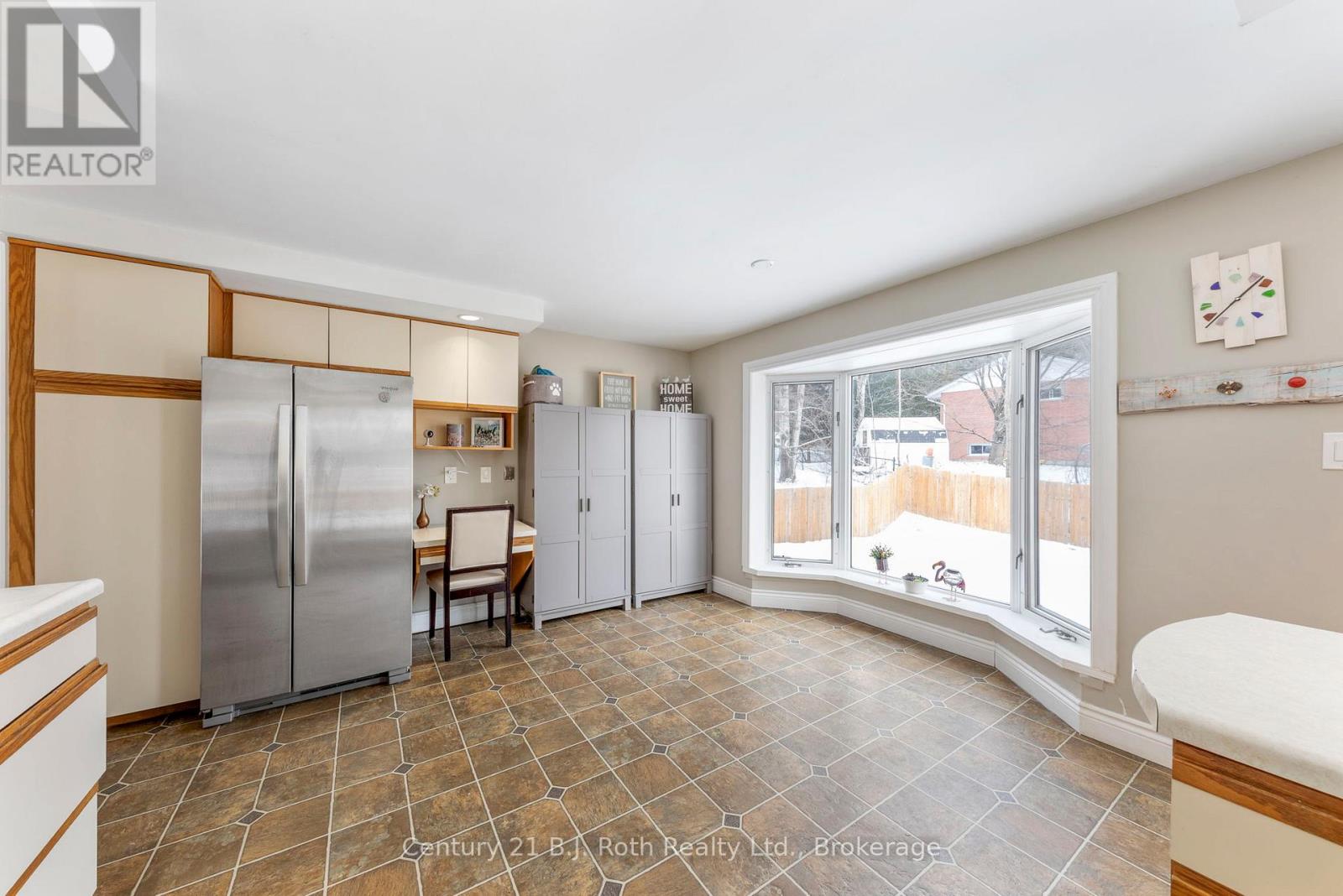 60 LEPAGE DRIVE - 15