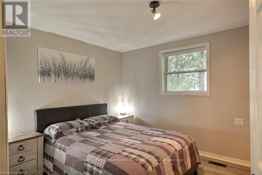 118 ISAAC STREET - 13