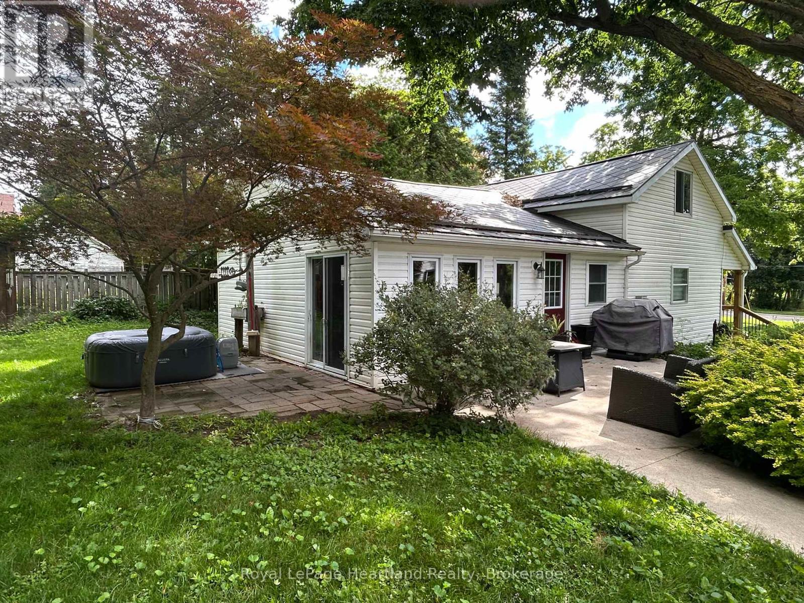 118 ISAAC STREET - 34