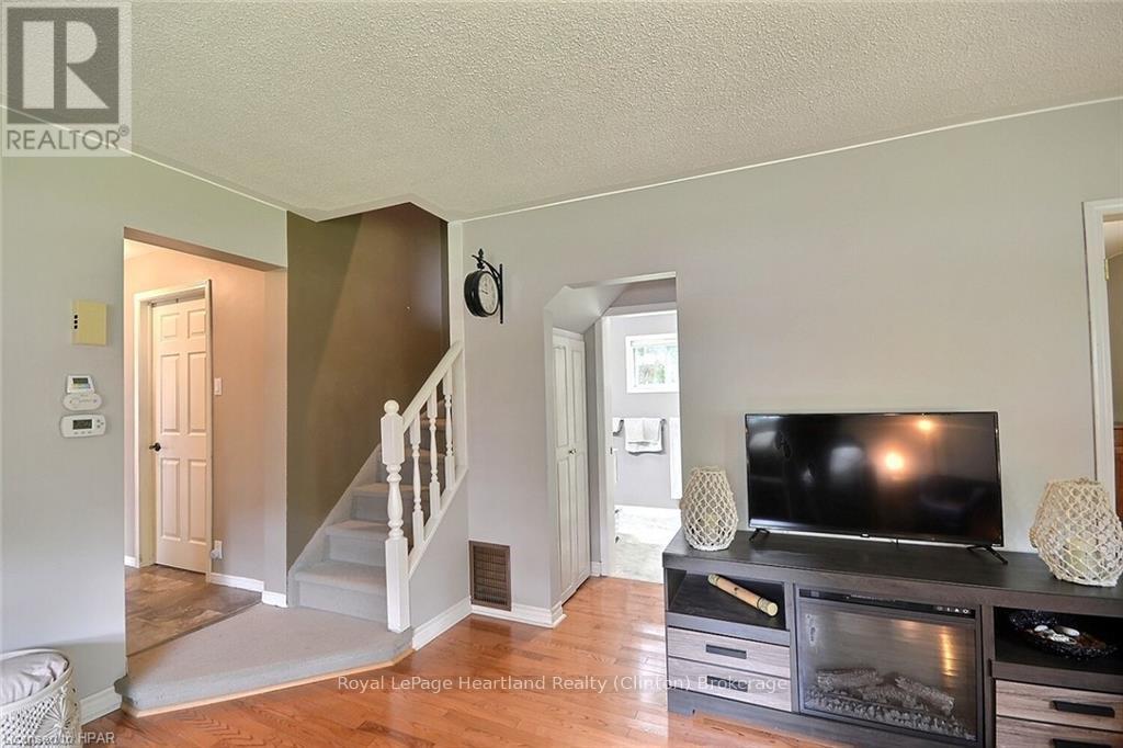 118 ISAAC STREET - 7