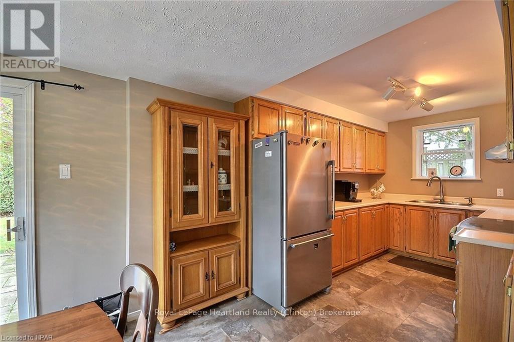 118 ISAAC STREET - 9