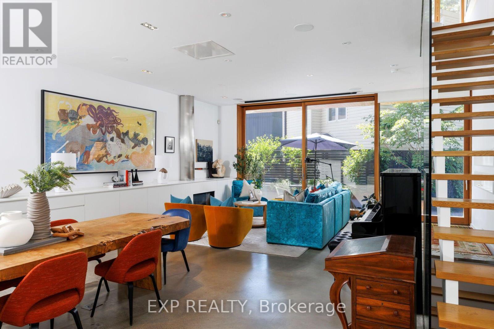 639 WELLINGTON STREET W - 1