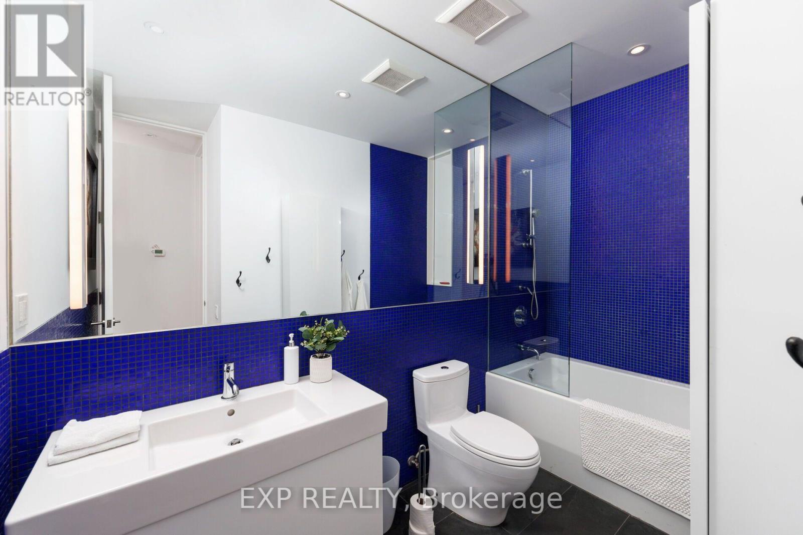 639 WELLINGTON STREET W - 32