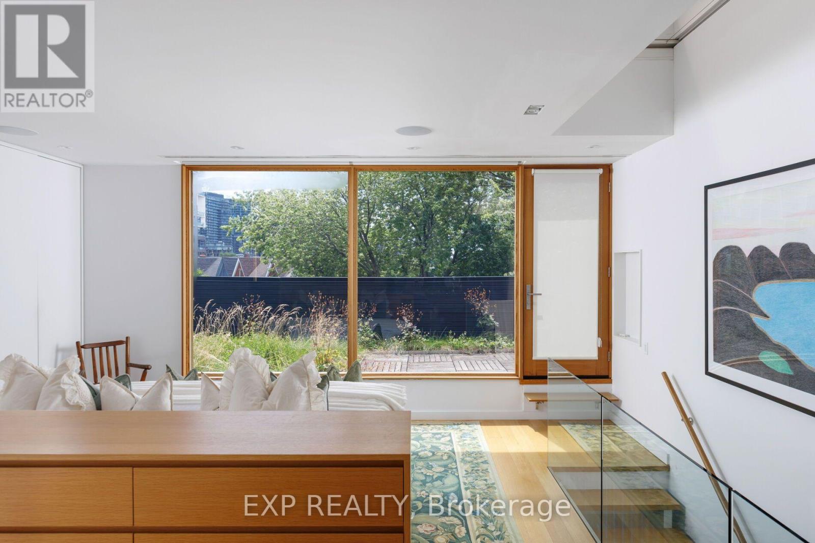 639 WELLINGTON STREET W - 35