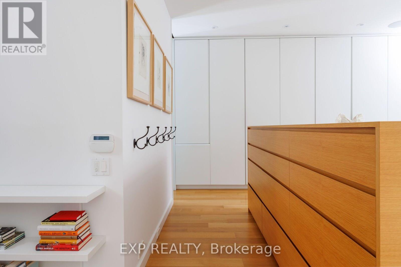 639 WELLINGTON STREET W - 42
