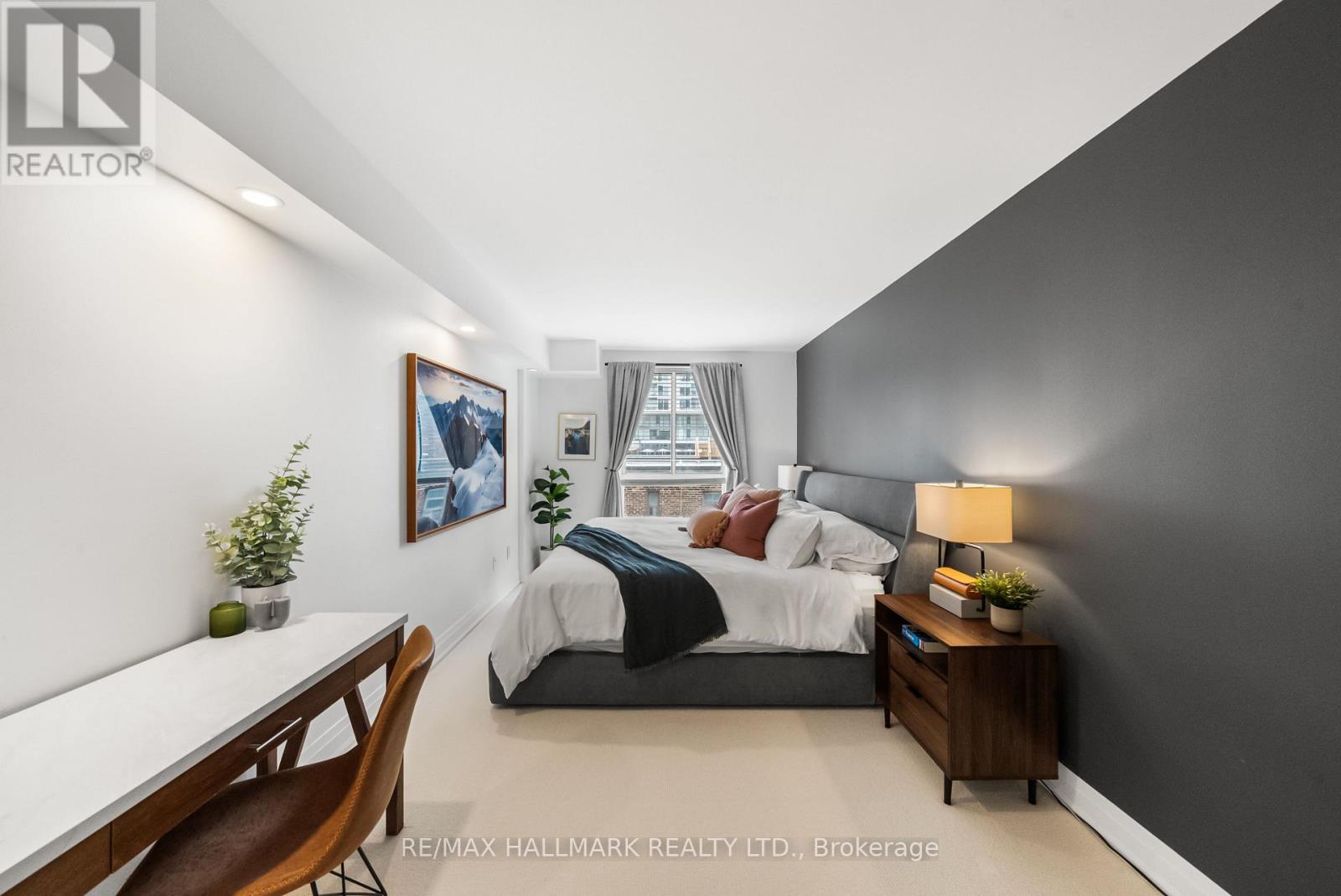 #506 7 BROADWAY AVENUE - Image 13