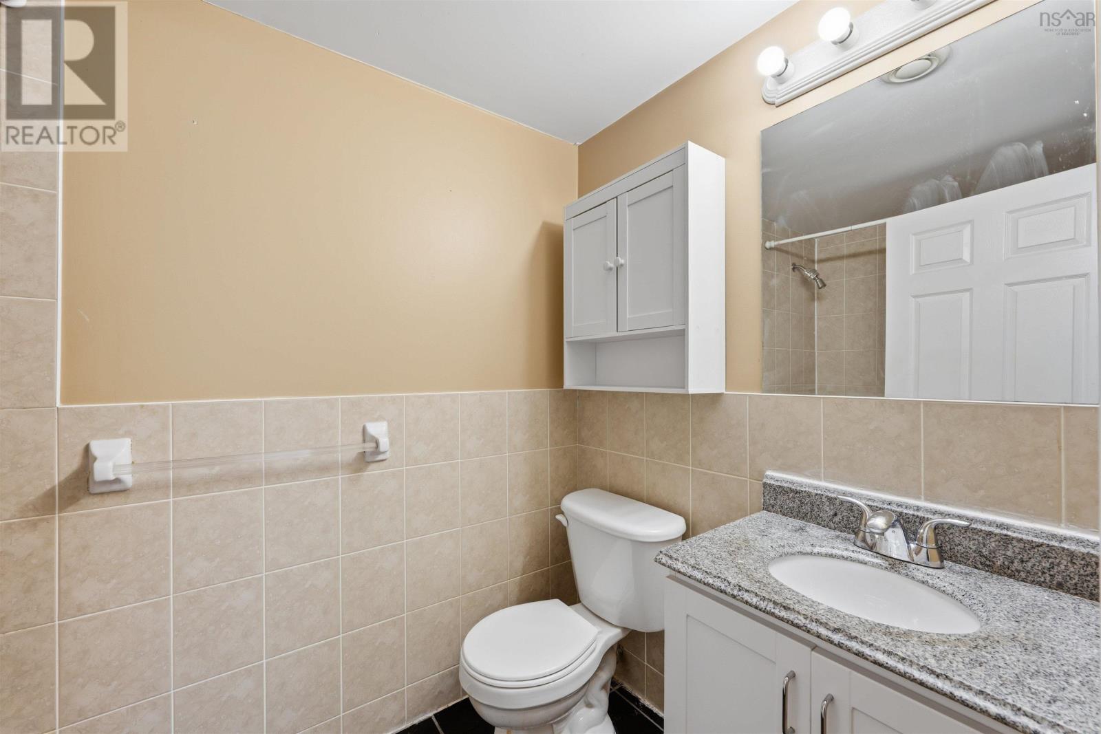 #102 512 Parkland Drive - 21