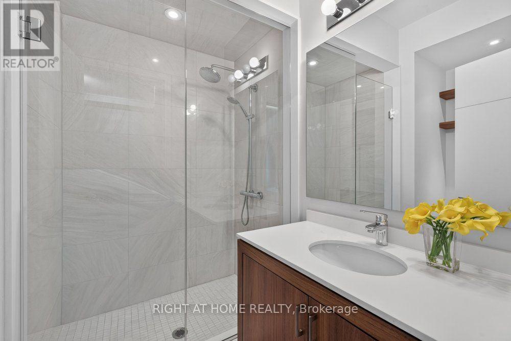 255 WILLOWDALE AVENUE - 37