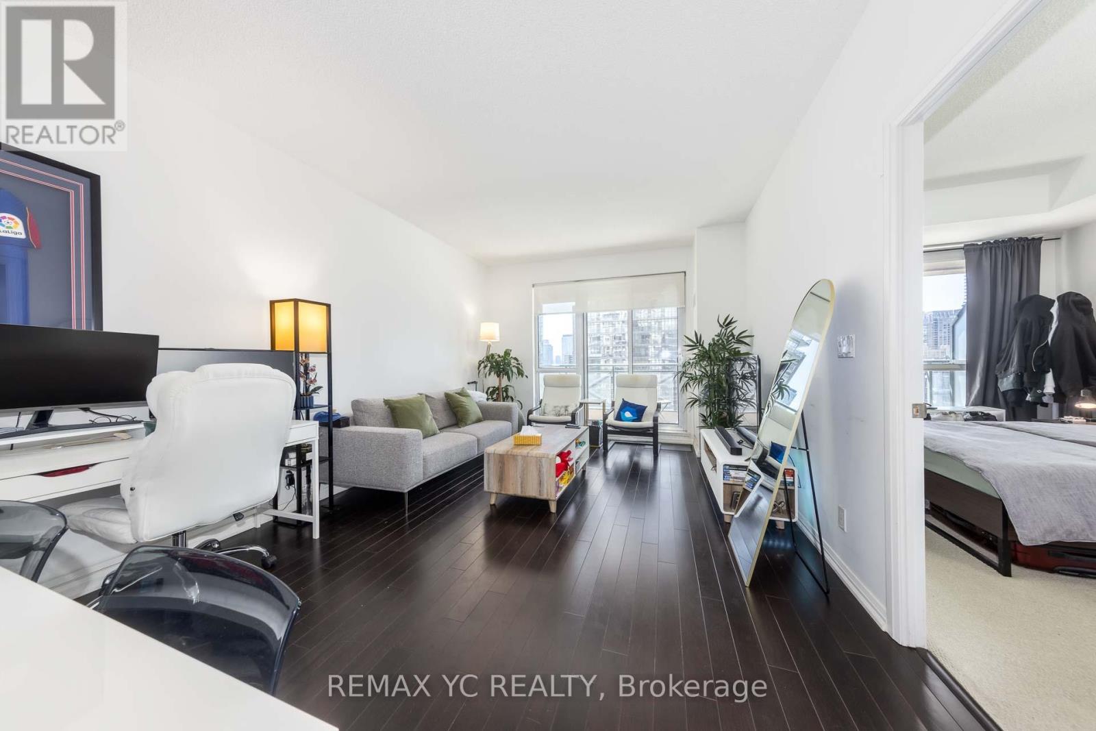 #1204 35 HAYDEN STREET - 11