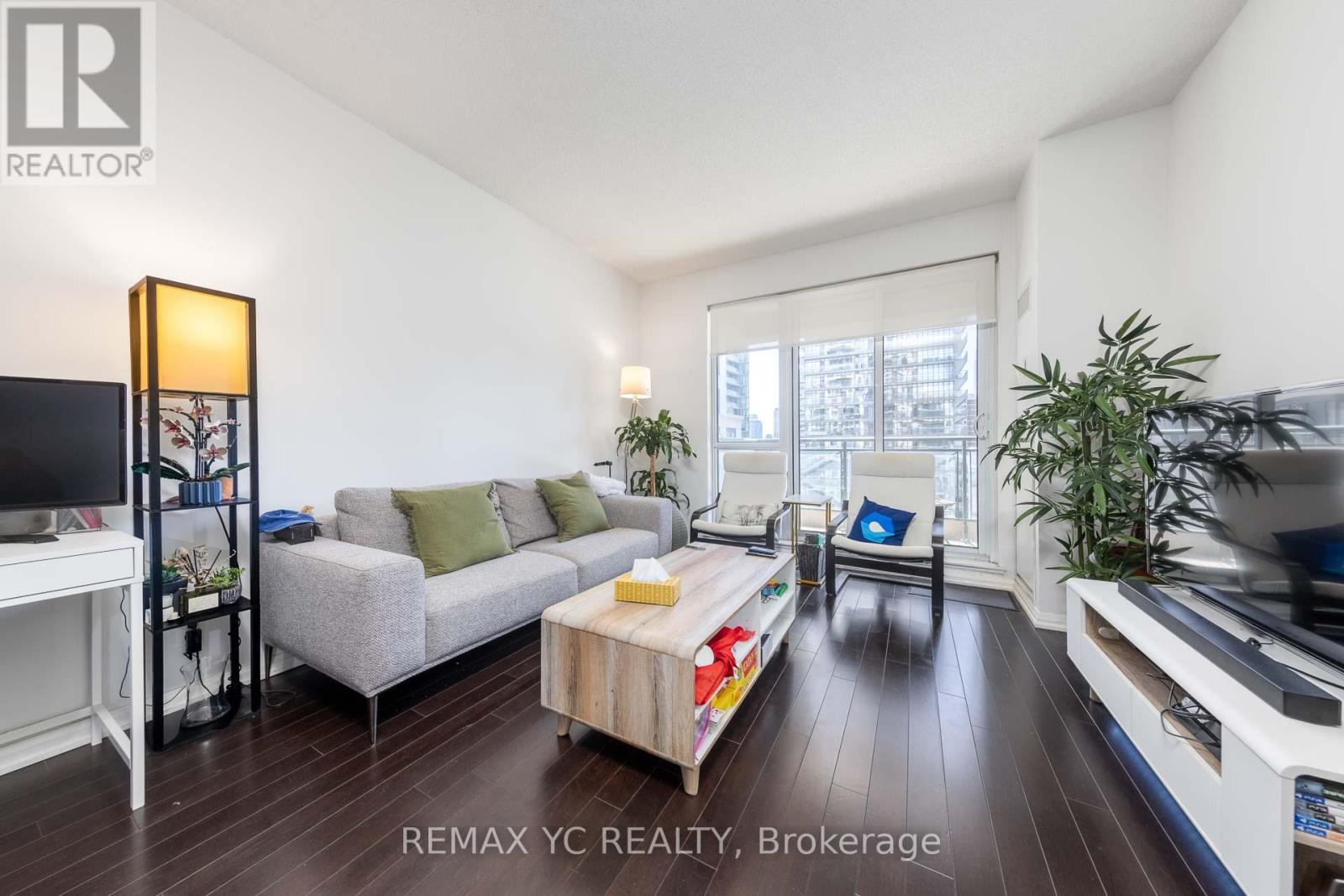 #1204 35 HAYDEN STREET - 13