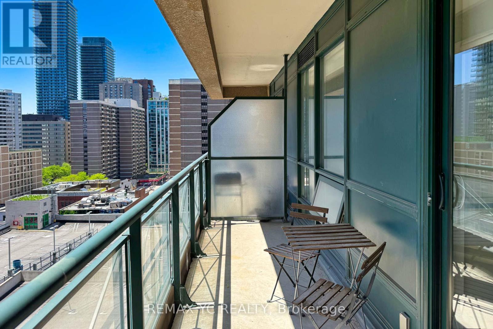 #1204 35 HAYDEN STREET - 22
