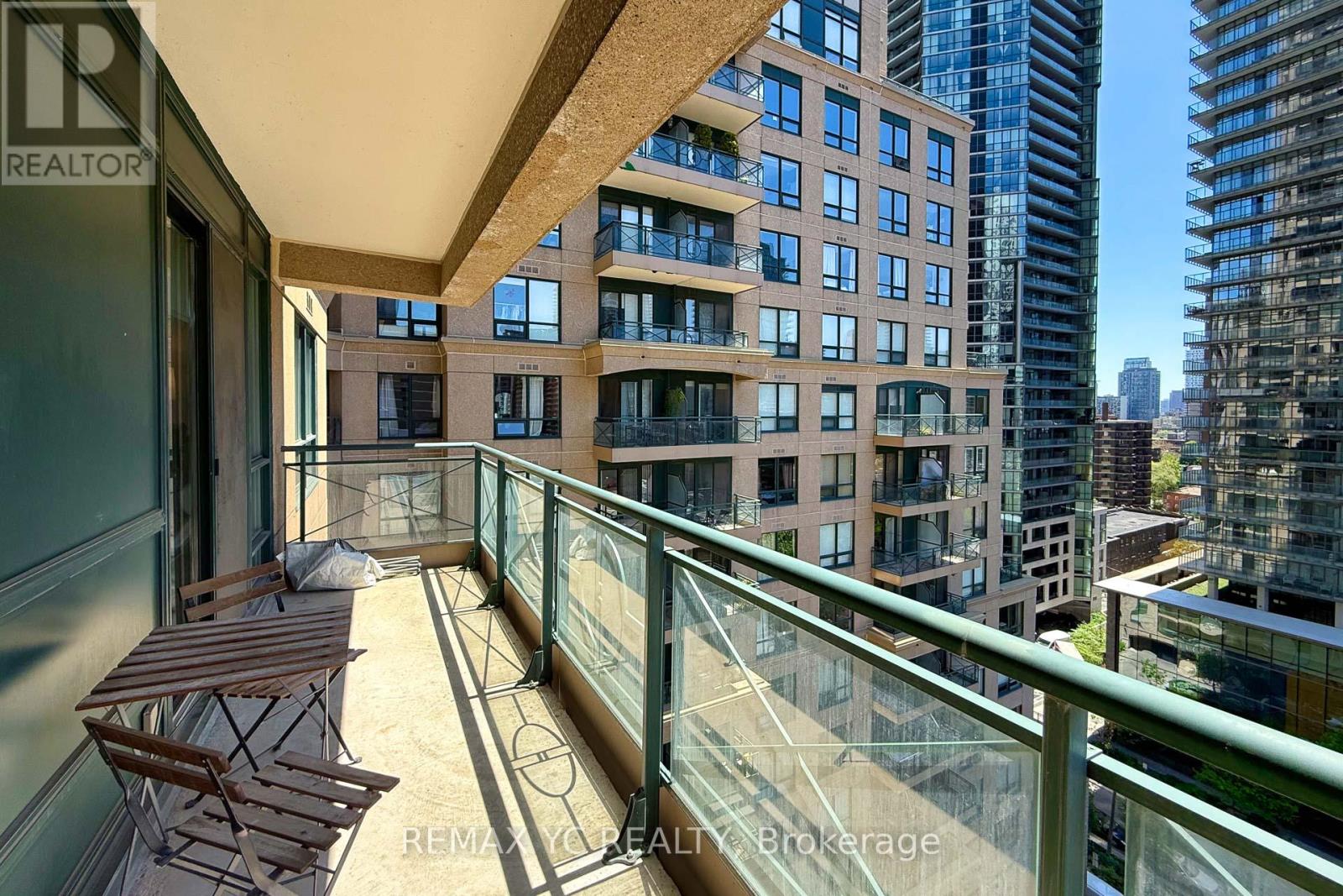 #1204 35 HAYDEN STREET - 23